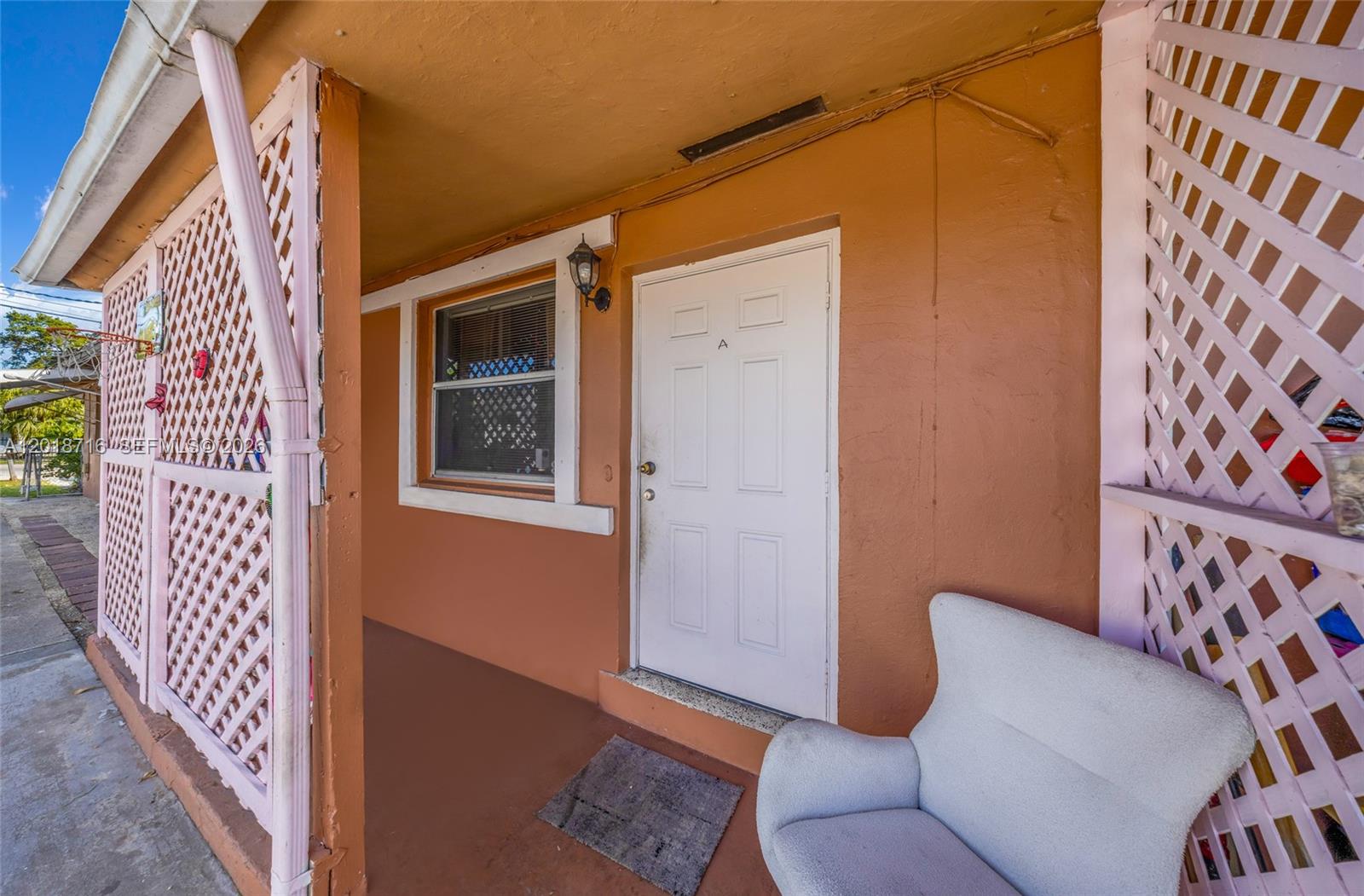 See details / 2409 sq. ft. $ 2026-05-13 0 Photo