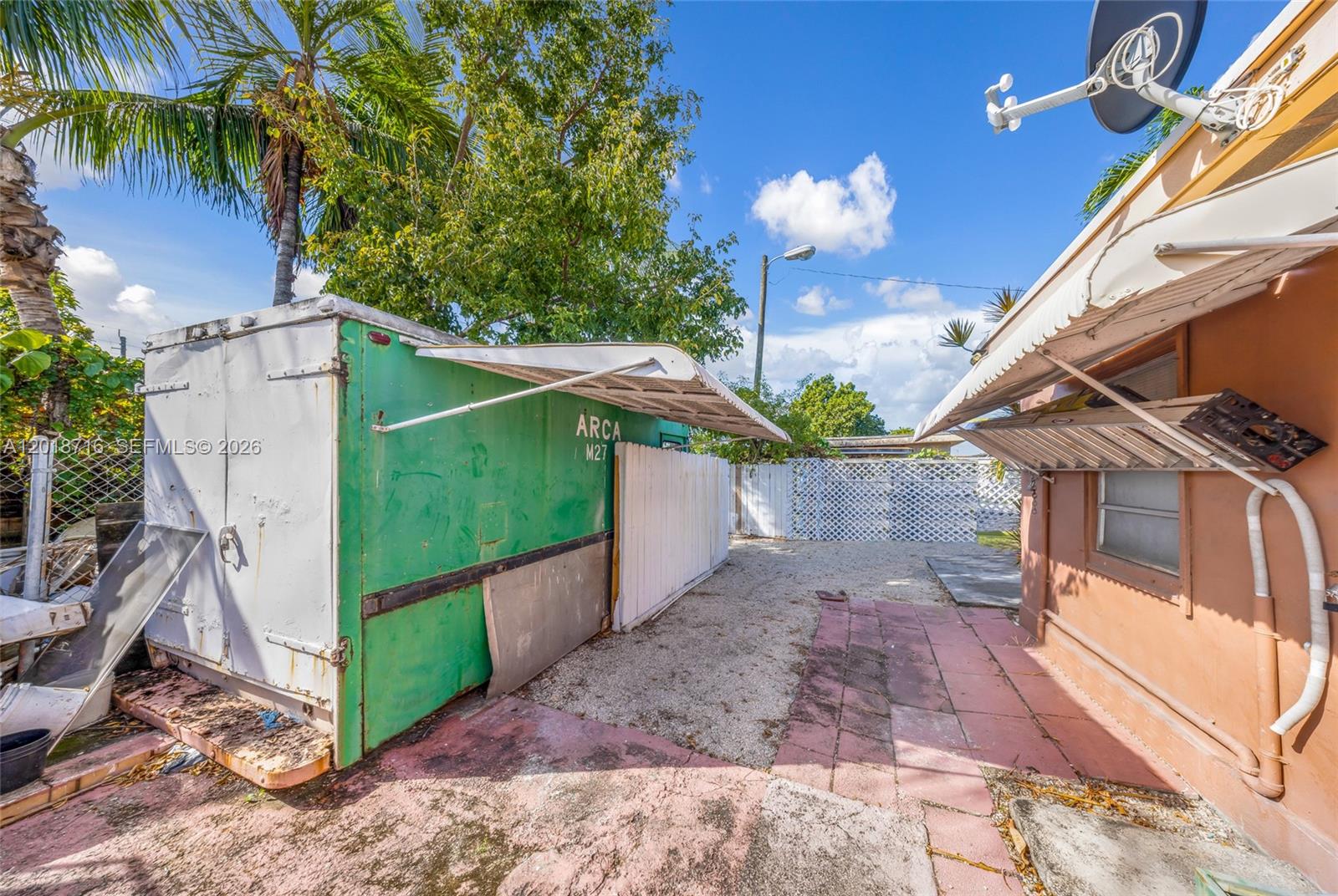 See details / 2409 sq. ft. $ 2026-05-13 0 Photo