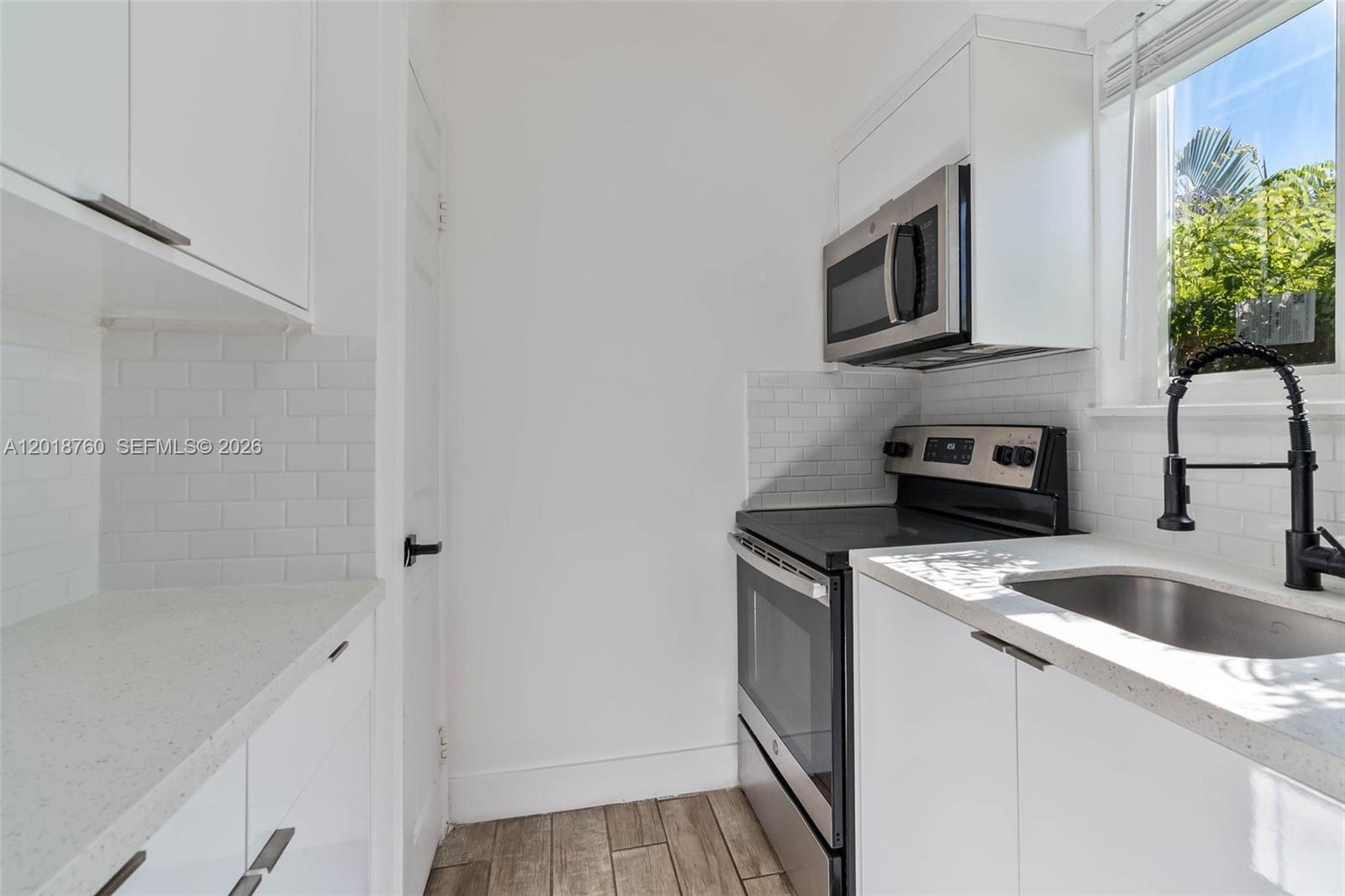 See details / 3290 sq. ft. $ 2026-05-13 0 Photo