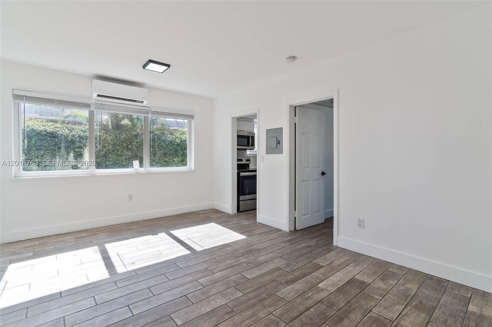 See details / 3290 sq. ft. $ 2026-05-13 0 Photo