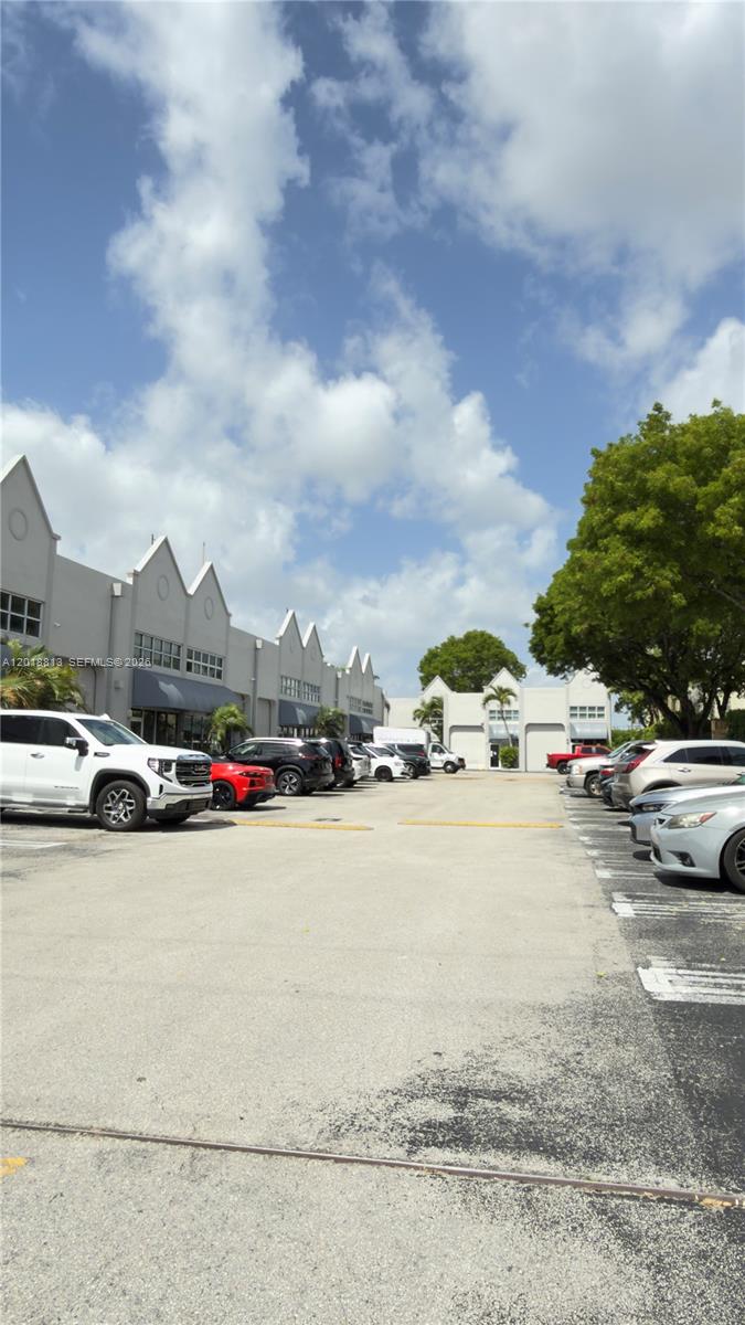 See details 109 / sq. ft. $ 2026-05-14 0 Photo