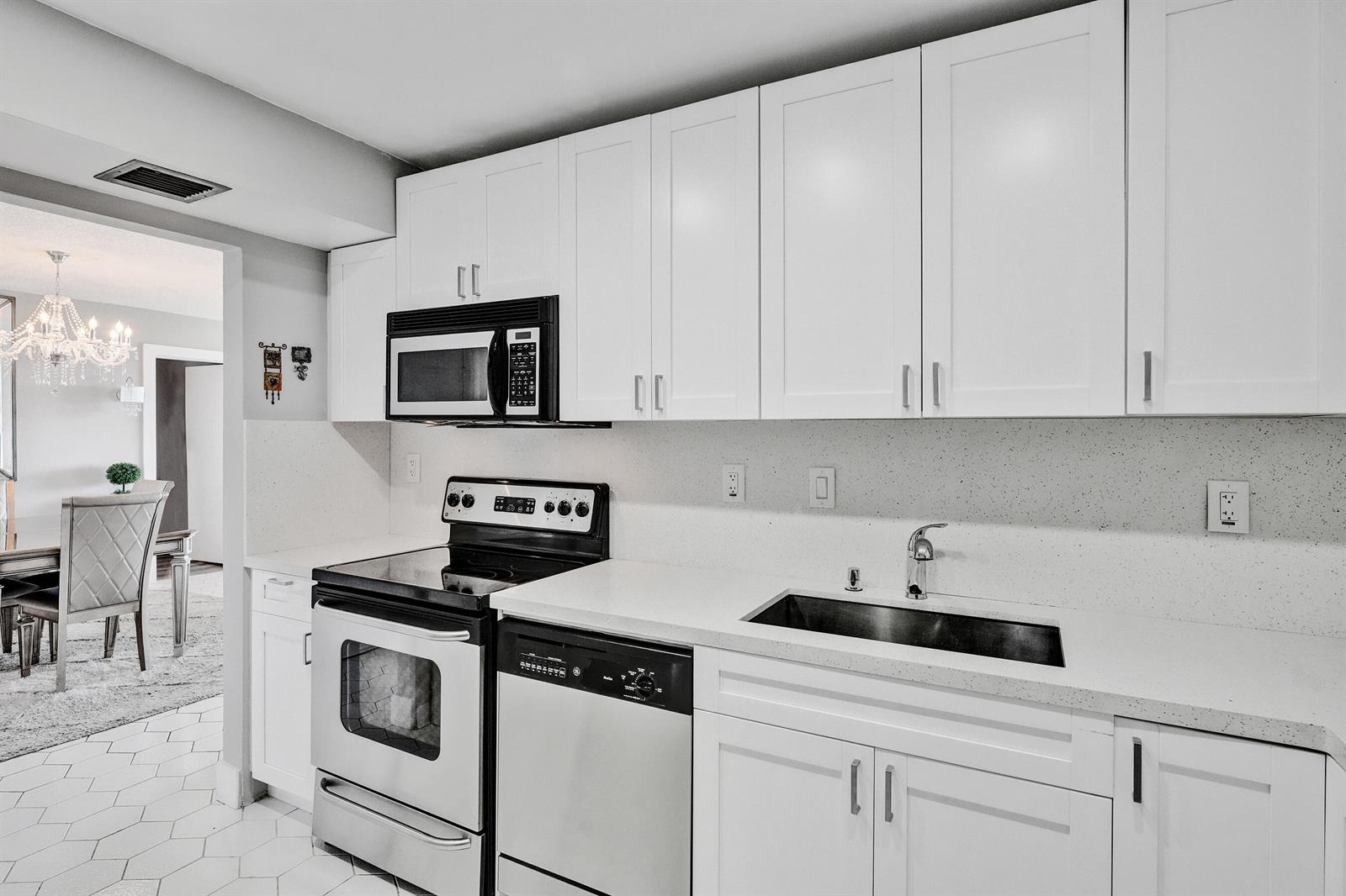 Photo of 3701 Country Club  #605, Aventura, Florida, 33180 - DSC03710