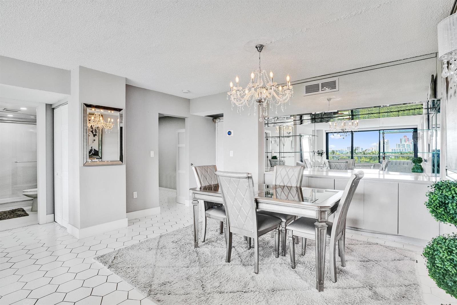 Photo of 3701 Country Club  #605, Aventura, Florida, 33180 - DSC03674
