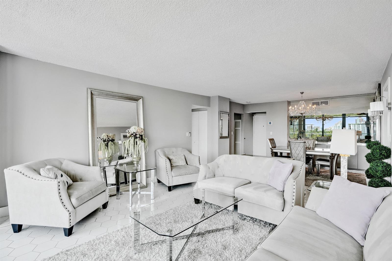 Photo of 3701 Country Club  #605, Aventura, Florida, 33180 - DSC03686