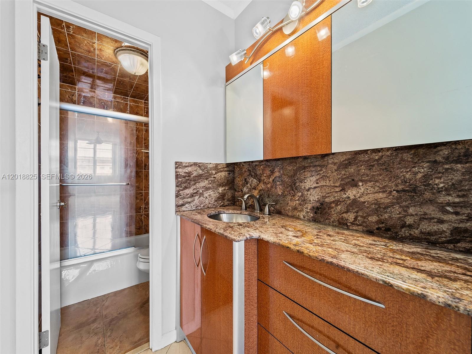 1421 2 / 2 1350 sq. ft. $ 2026-05-14 0 Photo