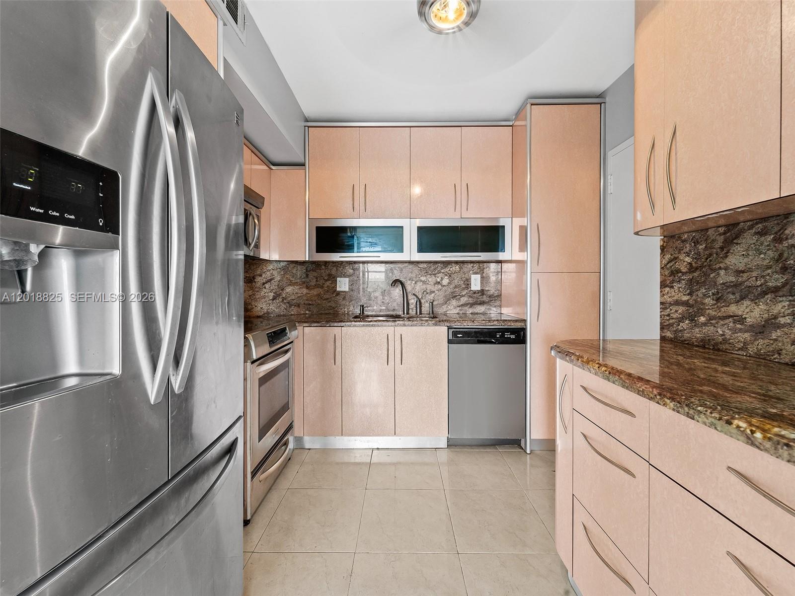 1421 2 / 2 1350 sq. ft. $ 2026-05-14 0 Photo