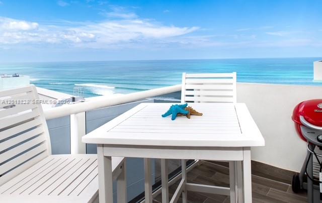 Photo of 3725 Ocean Dr  #PH03, Hollywood, Florida, 33019 - 