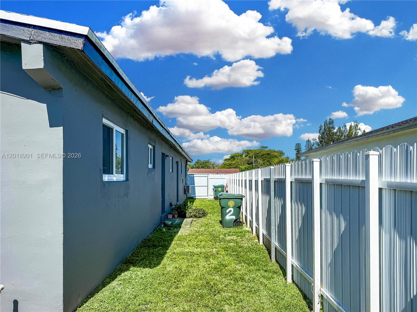 See details / 2976 sq. ft. $ 2026-05-14 0 Photo