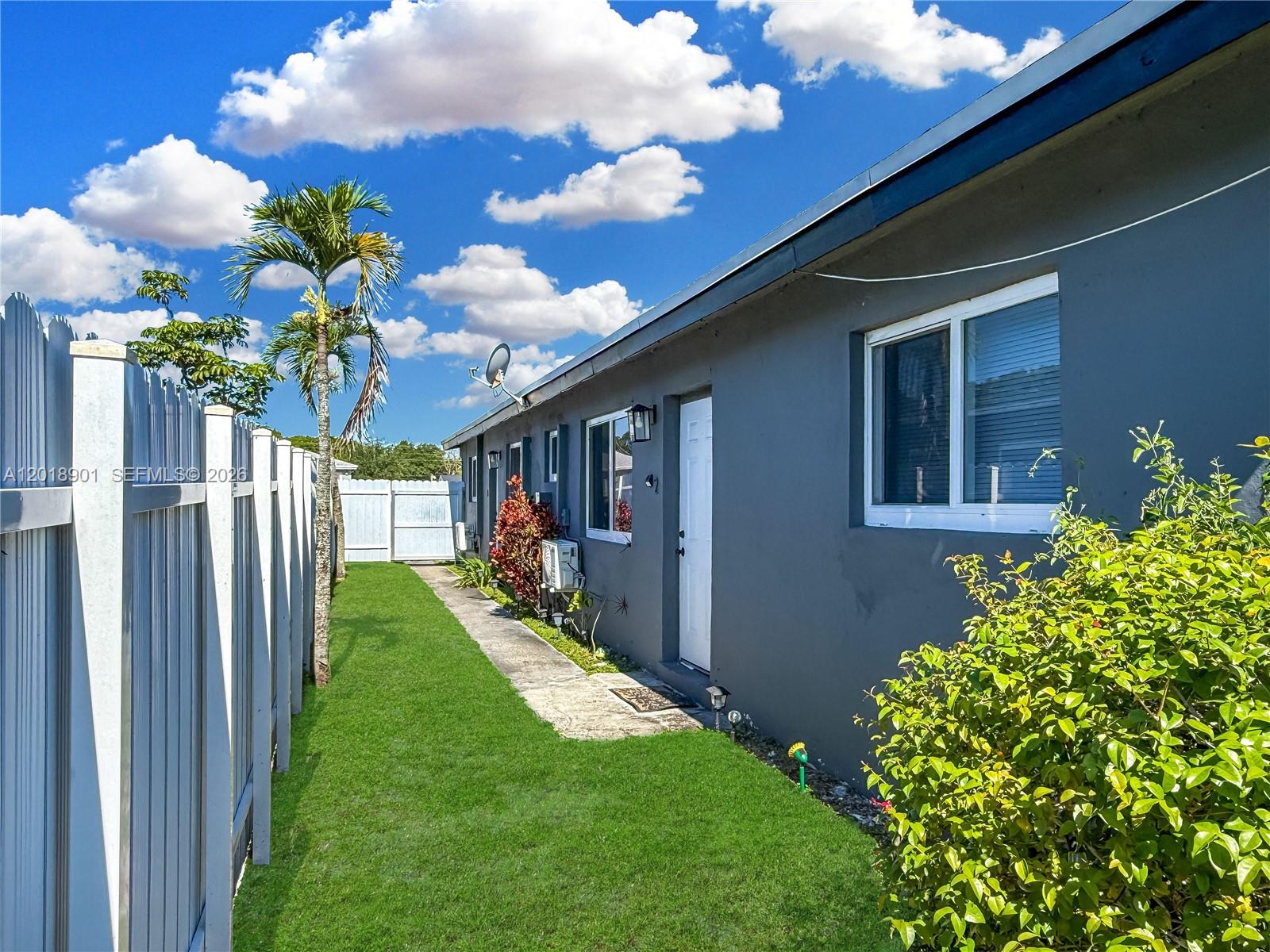 See details / 2976 sq. ft. $ 2026-05-14 0 Photo