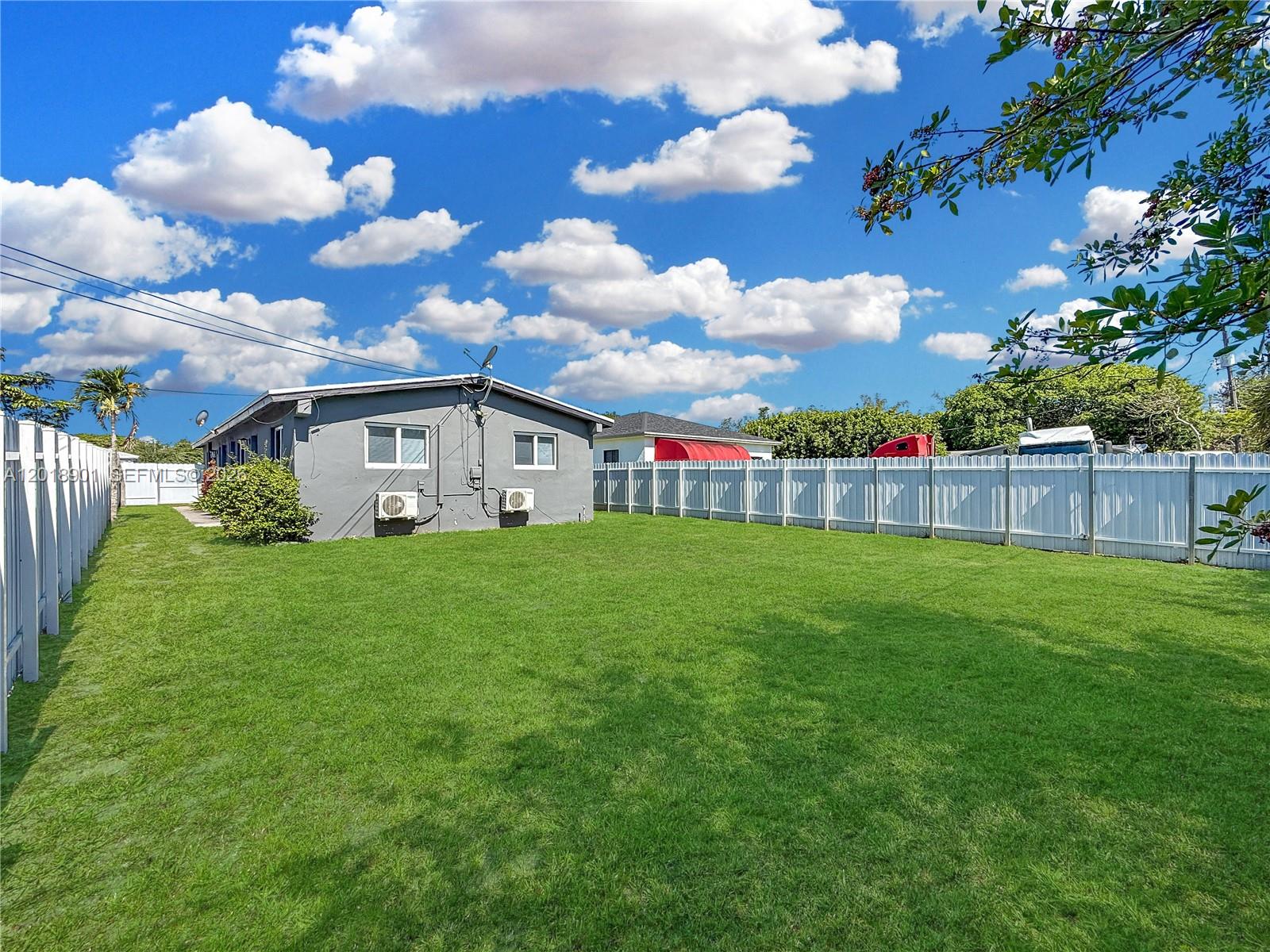 See details / 2976 sq. ft. $ 2026-05-14 0 Photo