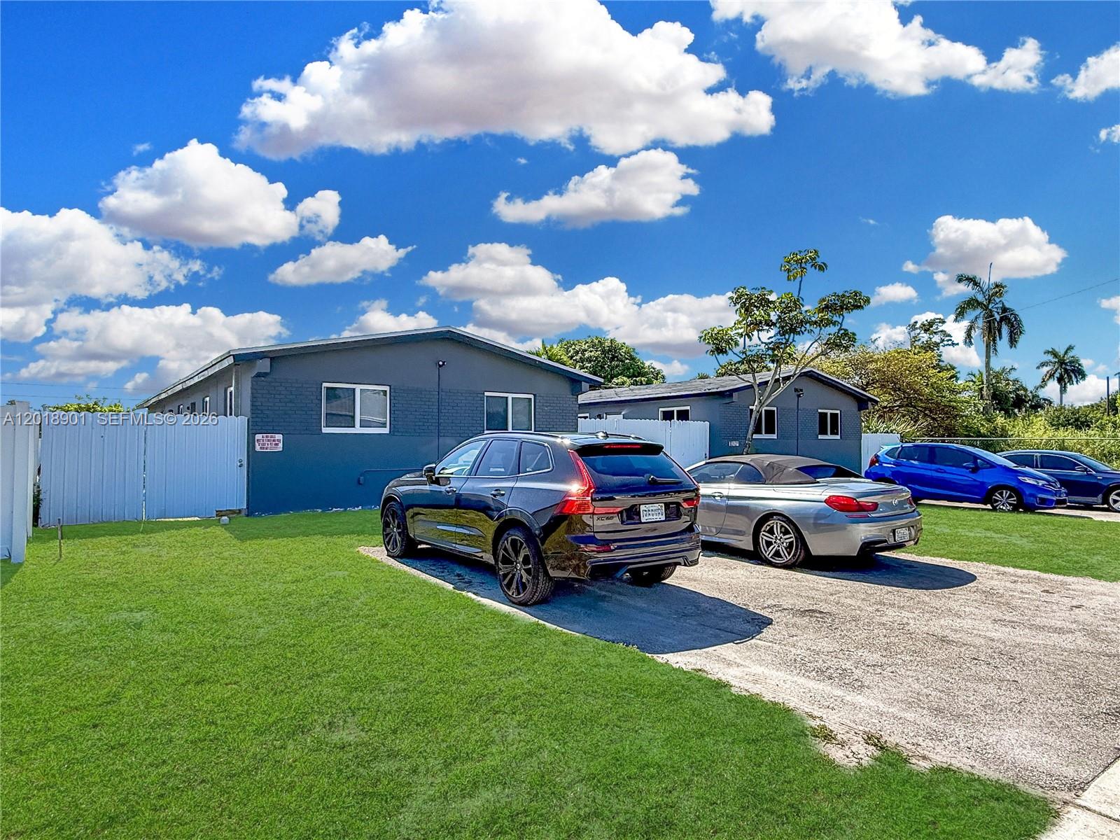 See details / 2976 sq. ft. $ 2026-05-14 0 Photo