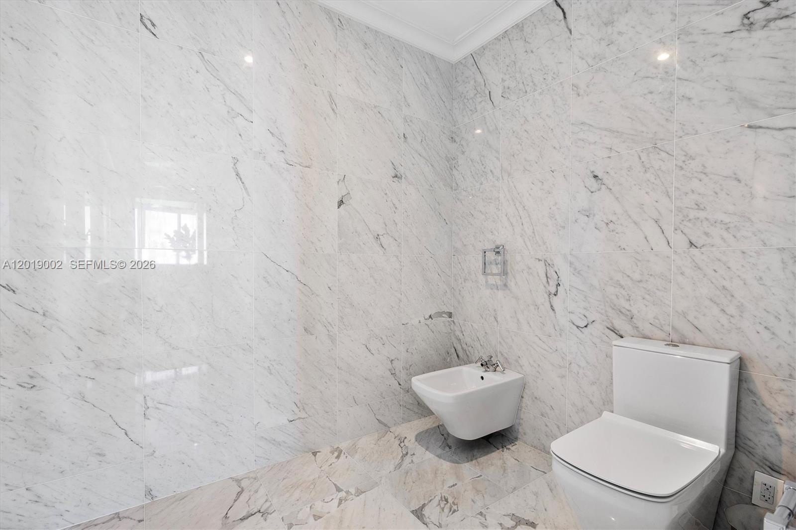 3605 4 / 6 3204 sq. ft. $ 2026-05-14 0 Photo