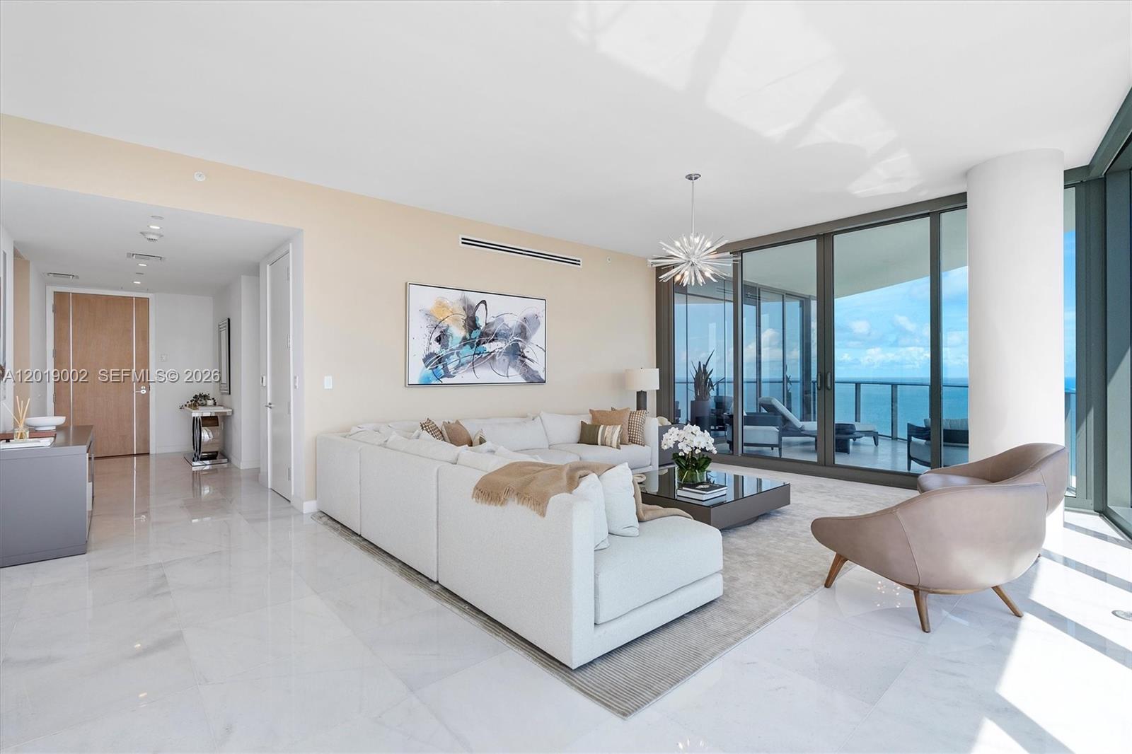 3605 4 / 6 3204 sq. ft. $ 2026-05-14 0 Photo