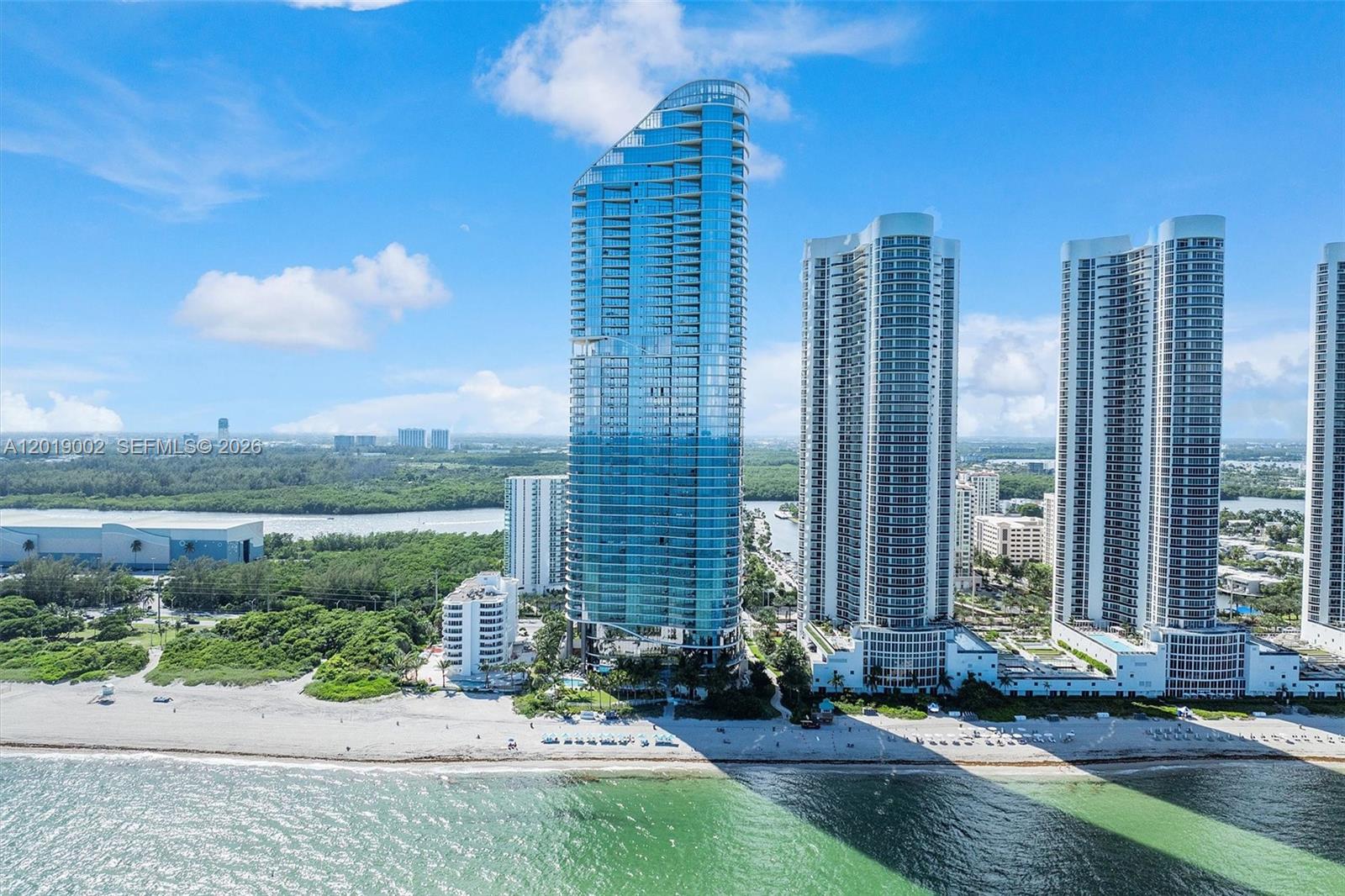 3605 4 / 6 3204 sq. ft. $ 2026-05-14 0 Photo