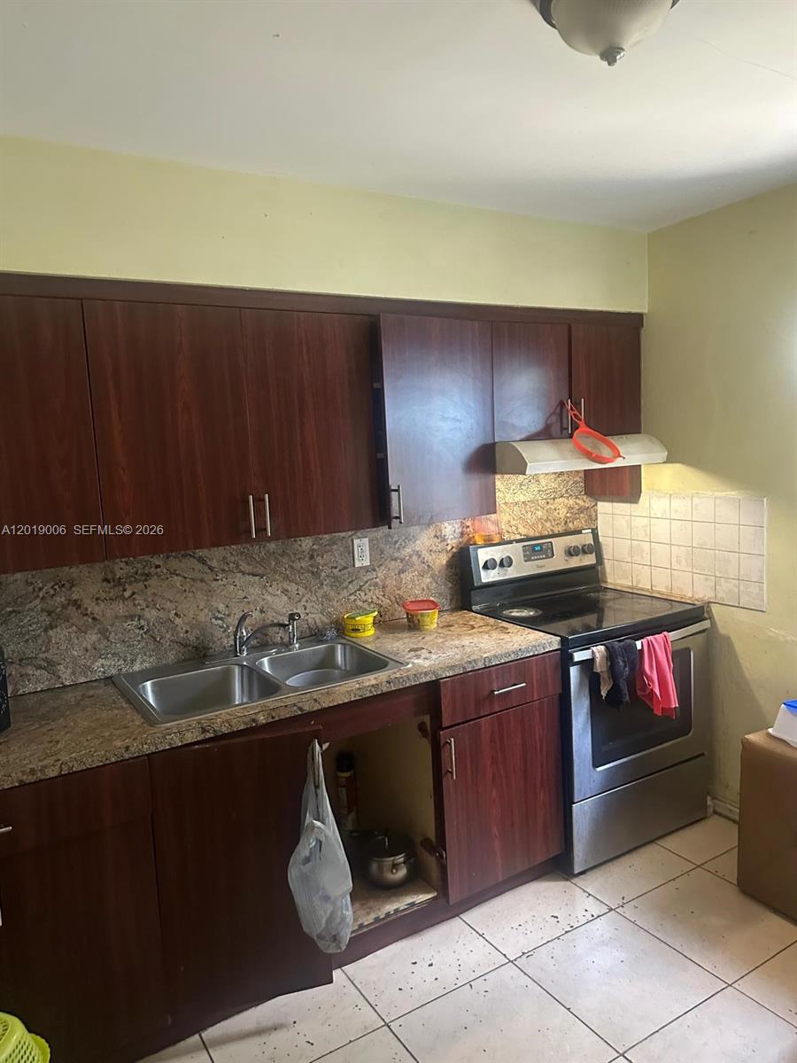   /  2305 sq. ft. $ 2026-05-14 0 Photo