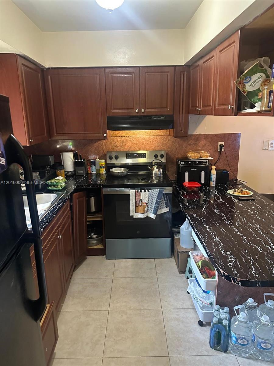   /  2305 sq. ft. $ 2026-05-14 0 Photo