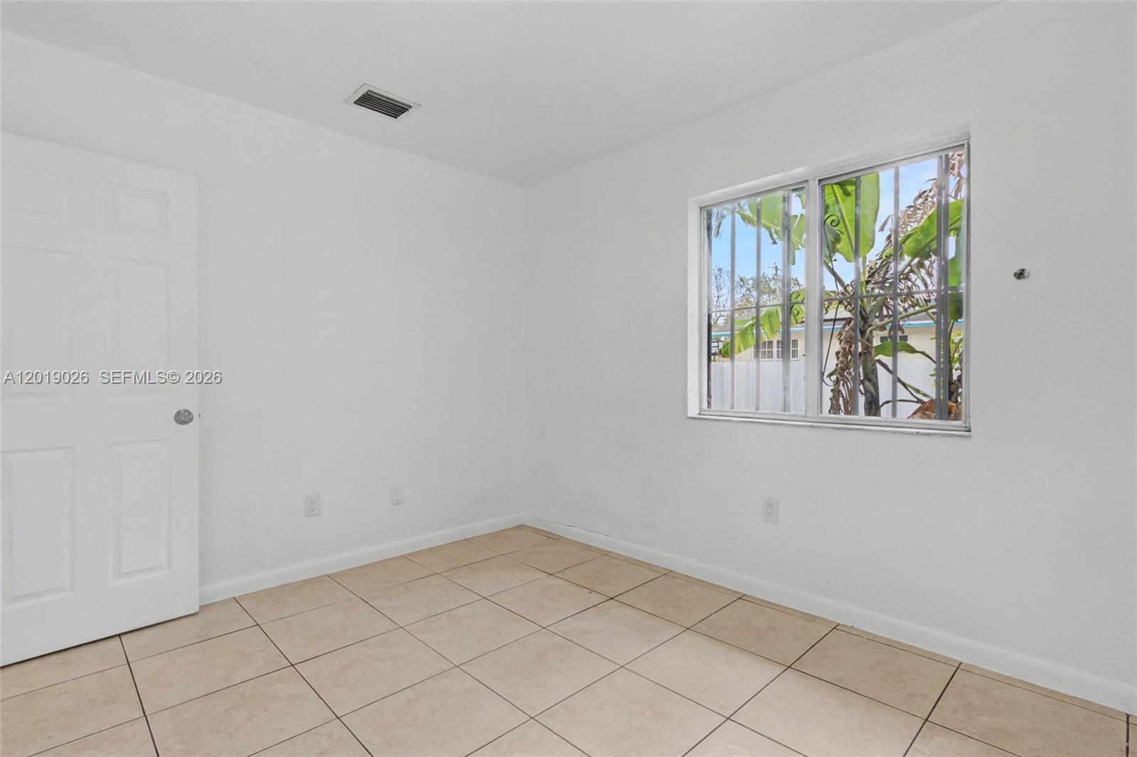 See details / 1854 sq. ft. $ 2026-05-14 0 Photo
