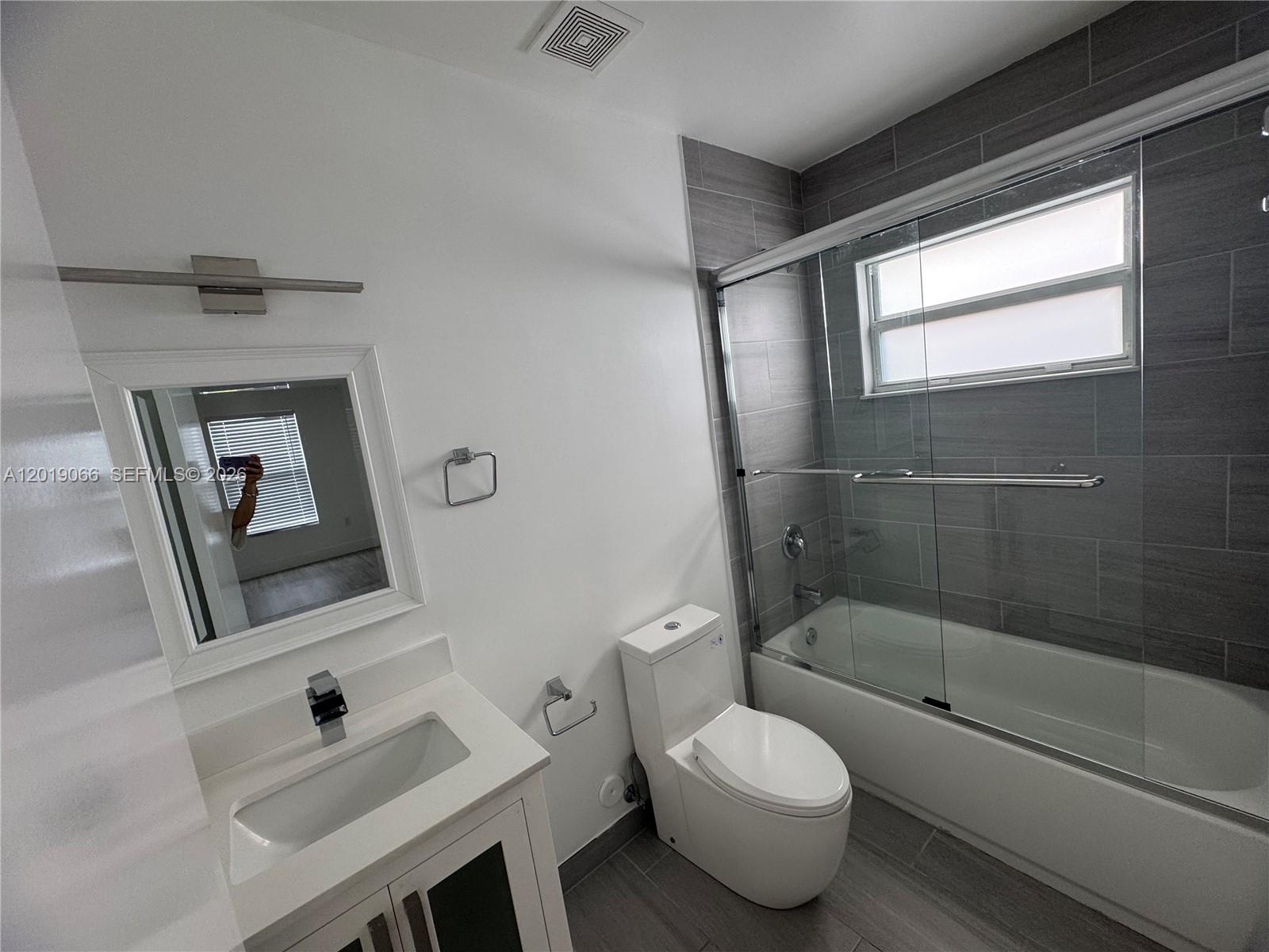   /  2166 sq. ft. $ 2026-05-14 0 Photo