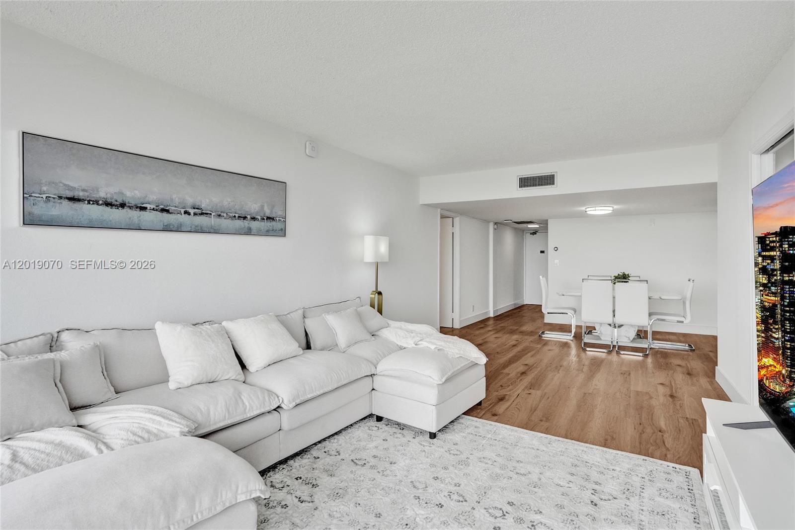 Photo of 20379 Country Club Dr  #1440, Aventura, Florida, 33180 - 