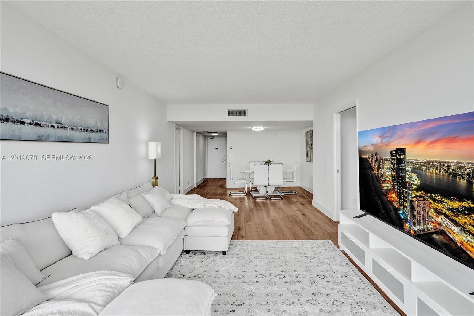 Photo of 20379 Country Club Dr  #1440, Aventura, Florida, 33180 - 