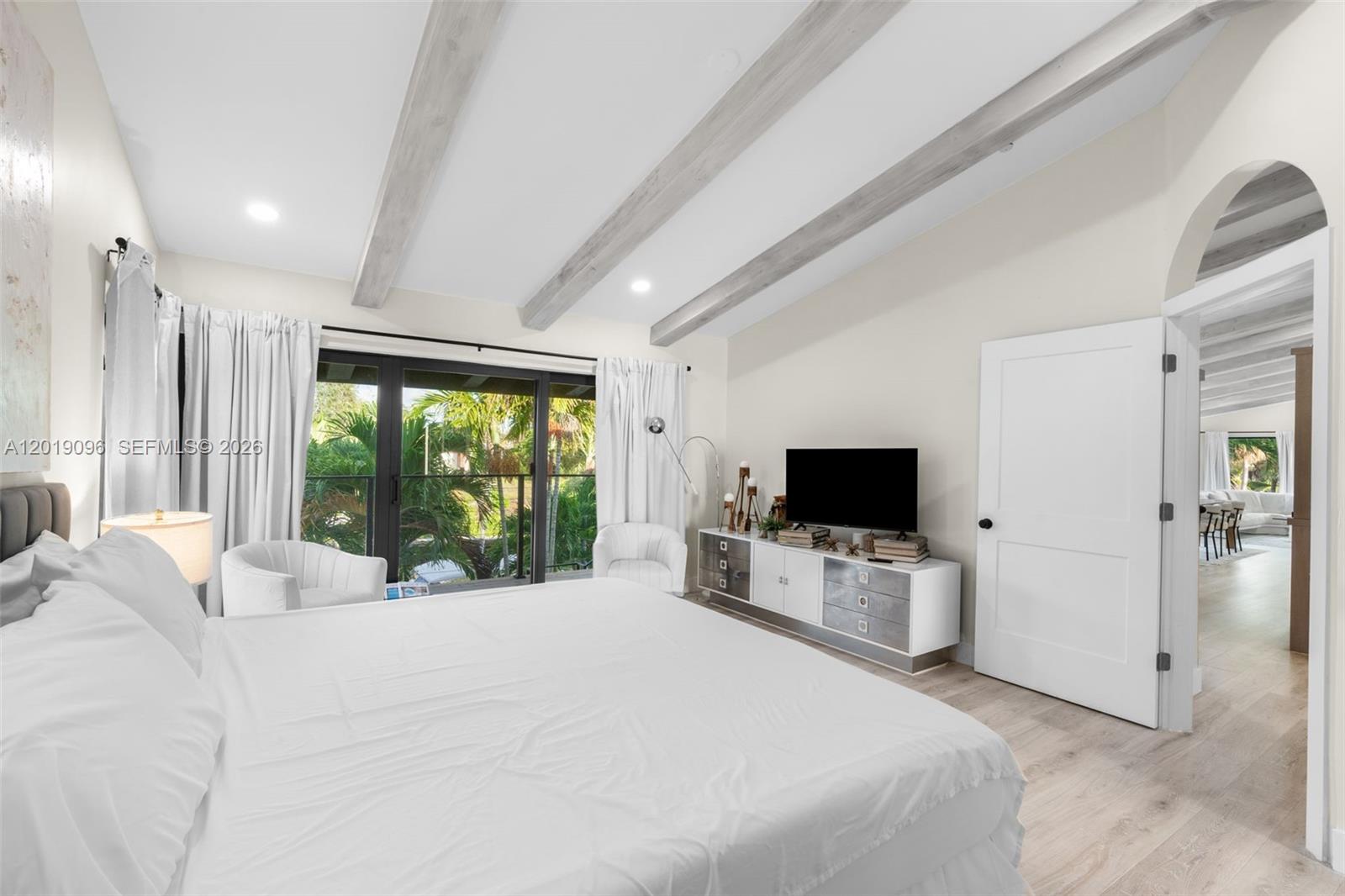 See details / 2836 sq. ft. $ 2026-05-14 0 Photo