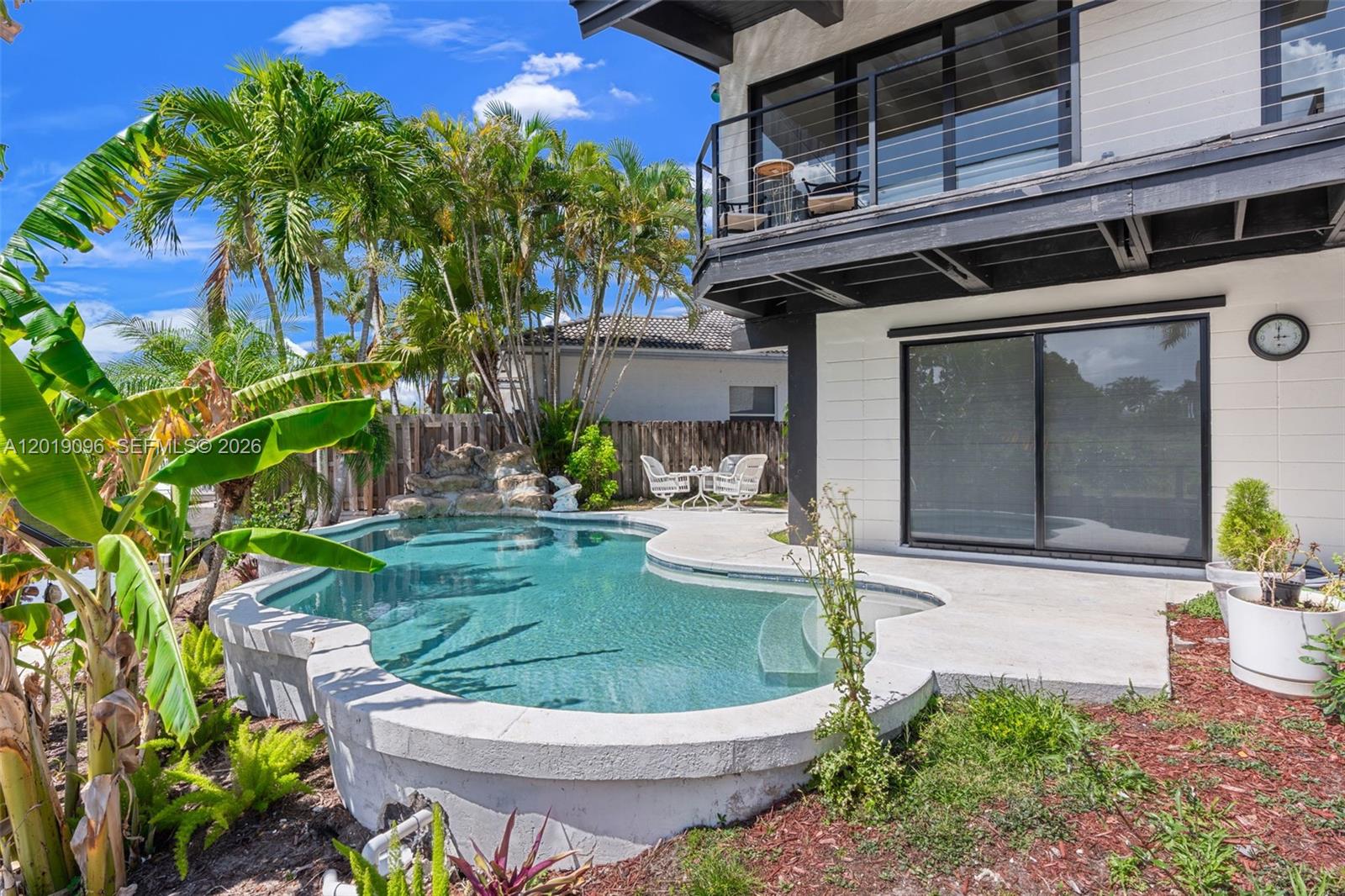 See details / 2836 sq. ft. $ 2026-05-14 0 Photo