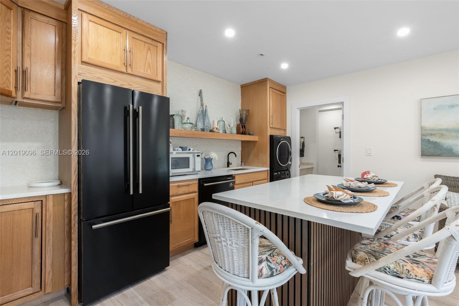 See details / 2836 sq. ft. $ 2026-05-14 0 Photo