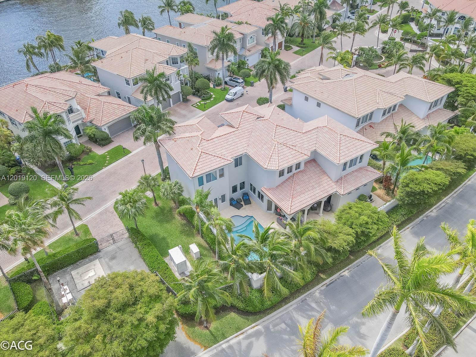 Photo of 1480 Windjammer Way  (1480), Hollywood, Florida, 33019 - 
