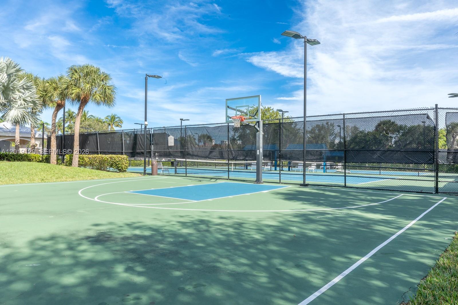 Photo of 1480 Windjammer Way  (1480), Hollywood, Florida, 33019 - 
