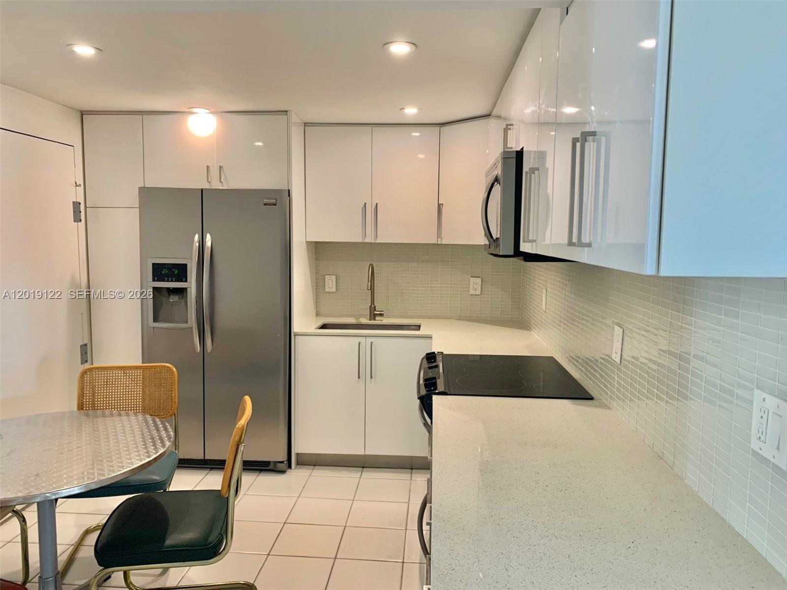 Photo of 1500 Ocean Dr  #17E, Hollywood, Florida, 33019 - 