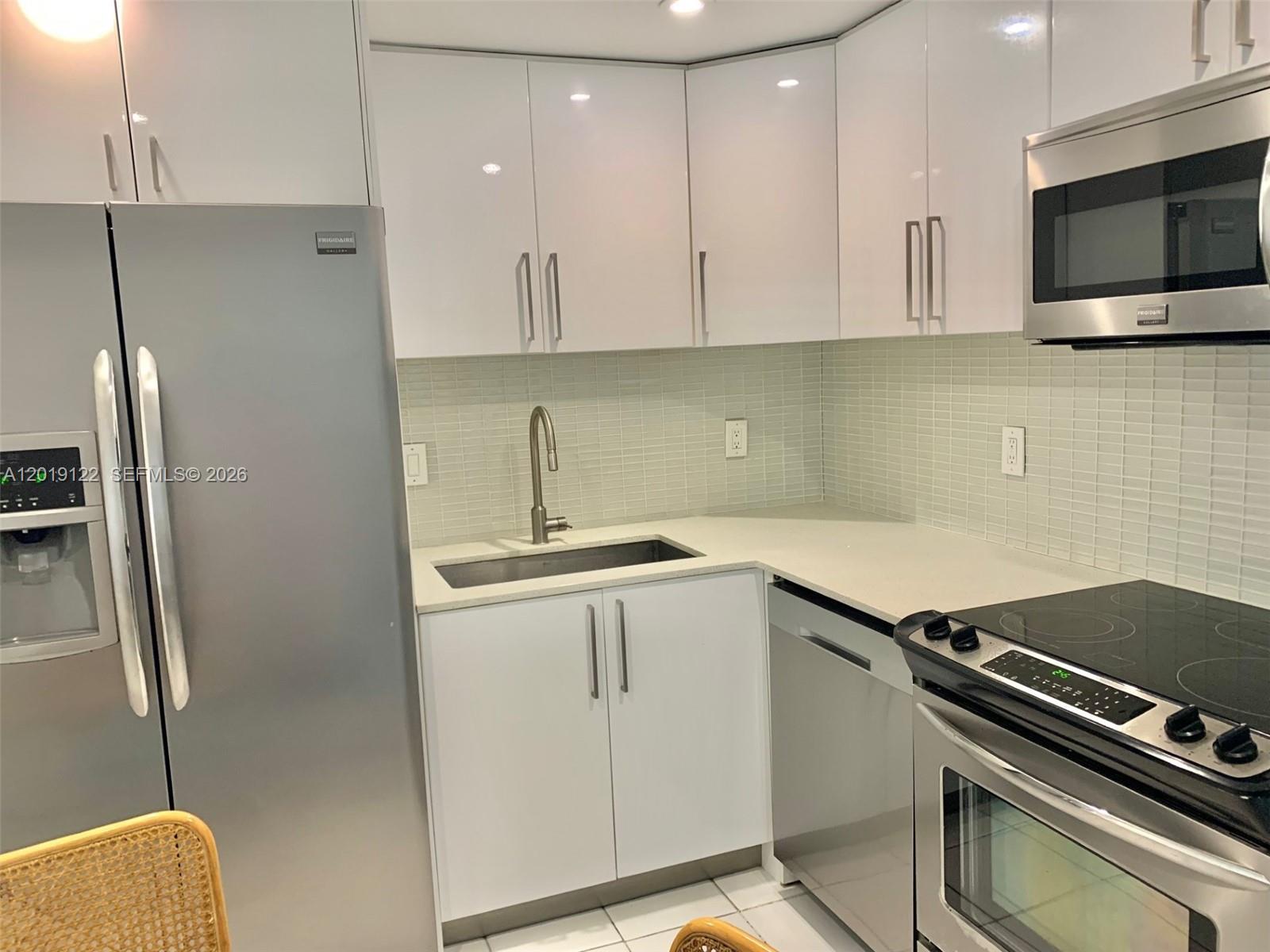 Photo of 1500 Ocean Dr  #17E, Hollywood, Florida, 33019 - 
