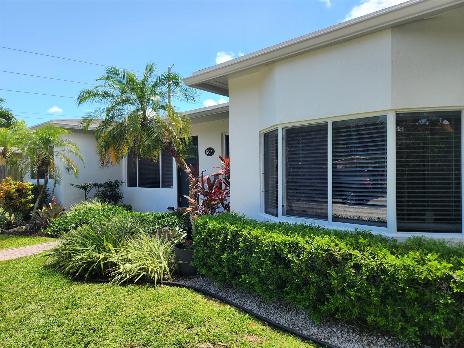   / 0 3044 sq. ft. $ 2026-07-30 0 foto