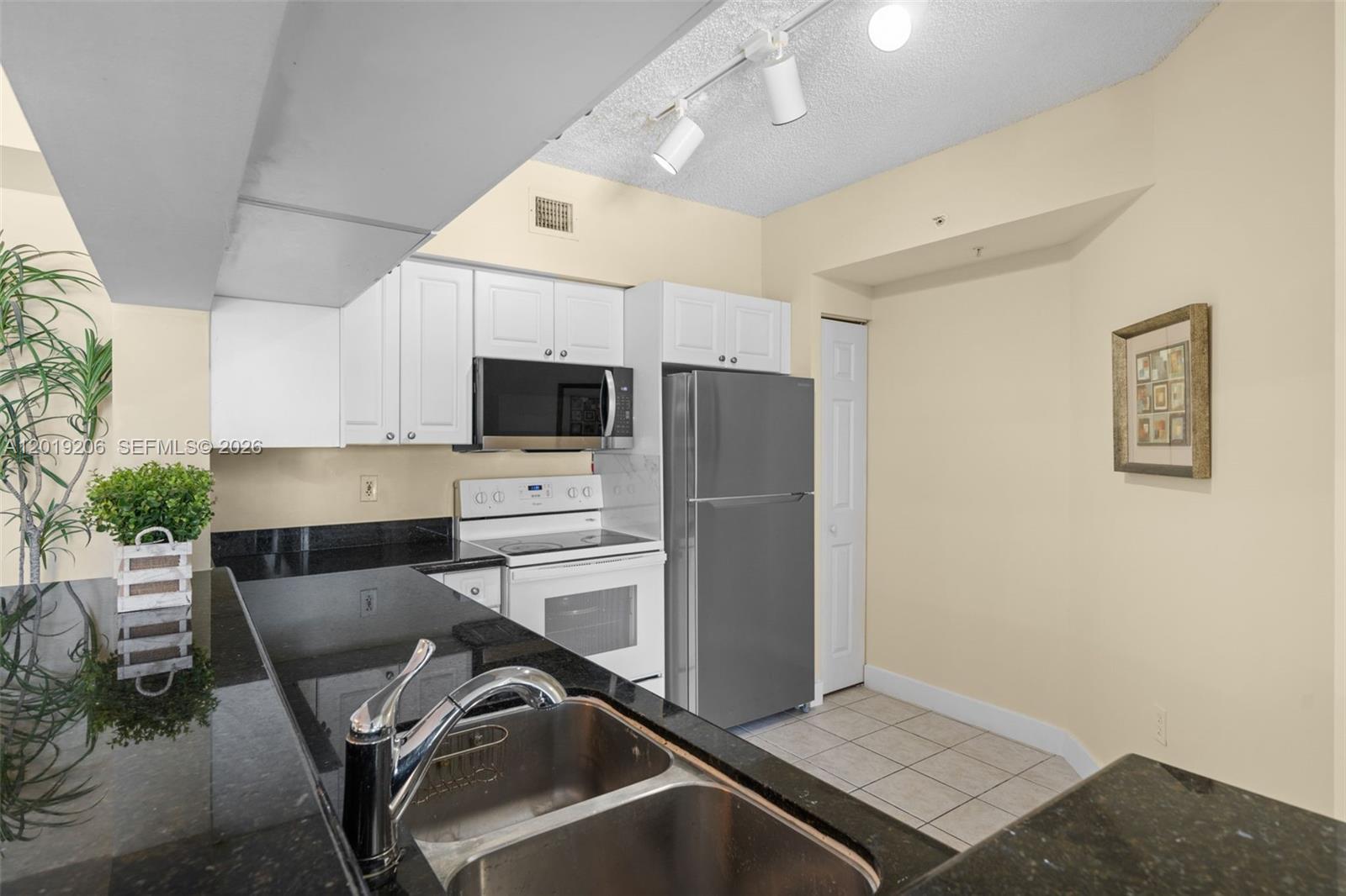 Photo of 17150 Bay Rd #2908, Sunny Isles Beach, Florida, 33160 -