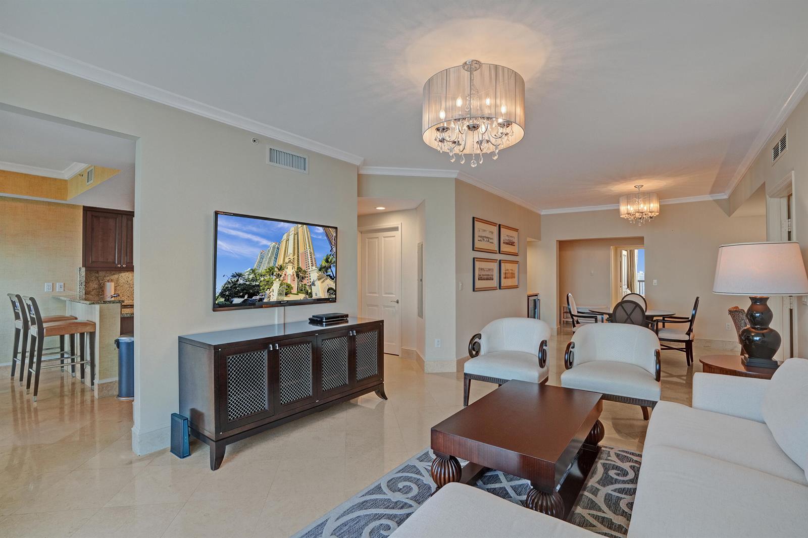 Подробнее Apt 3103 3 / 3 2031 кв.футов $ 2026-06-19 0 Фото