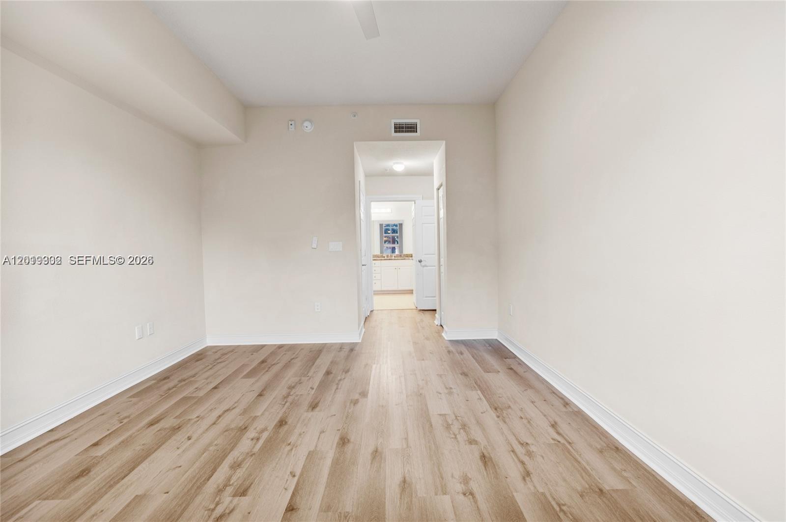 Photo of 3001 185th St  #219, Aventura, Florida, 33180 - 