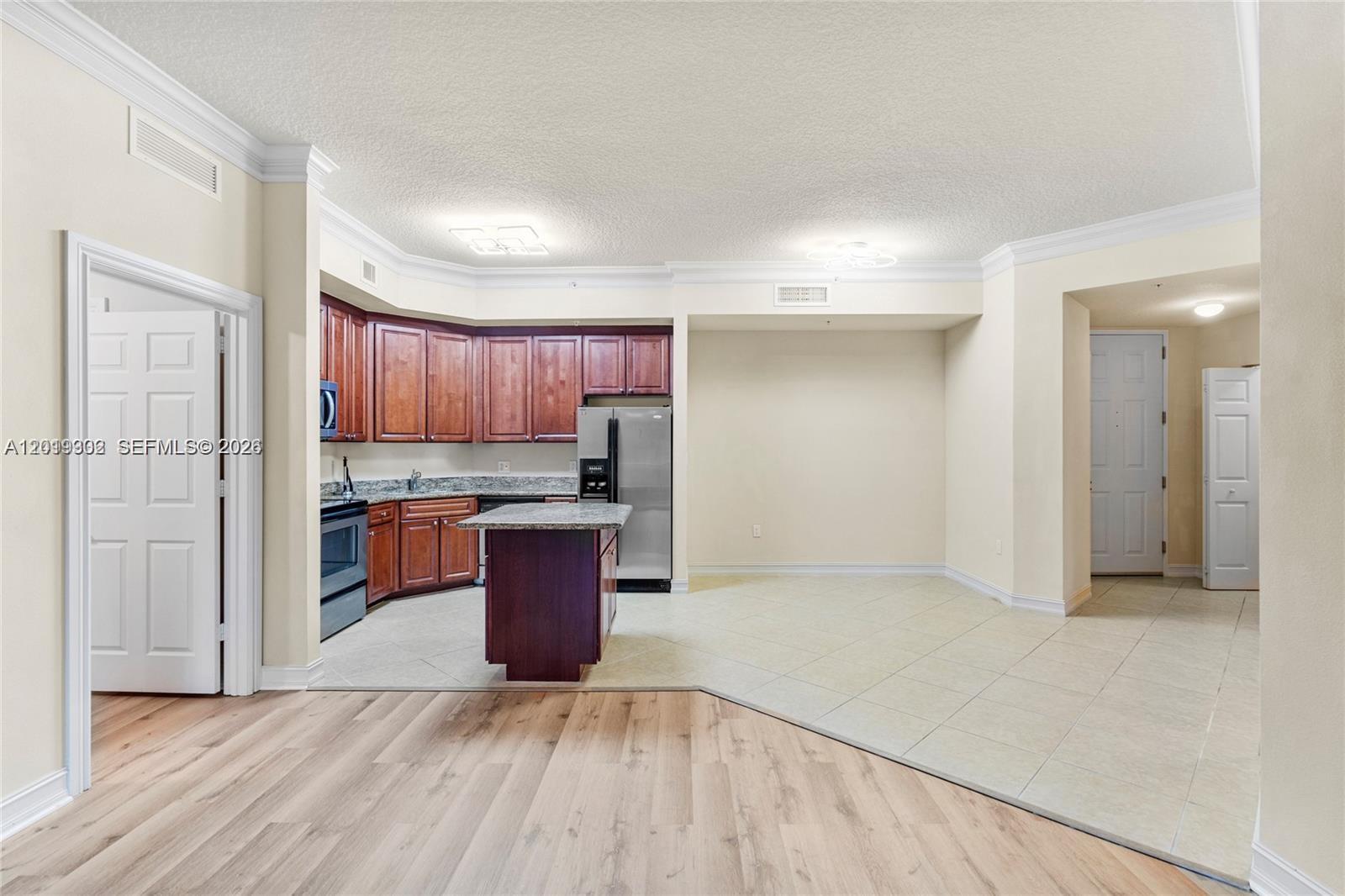 Photo of 3001 185th St  #219, Aventura, Florida, 33180 - 