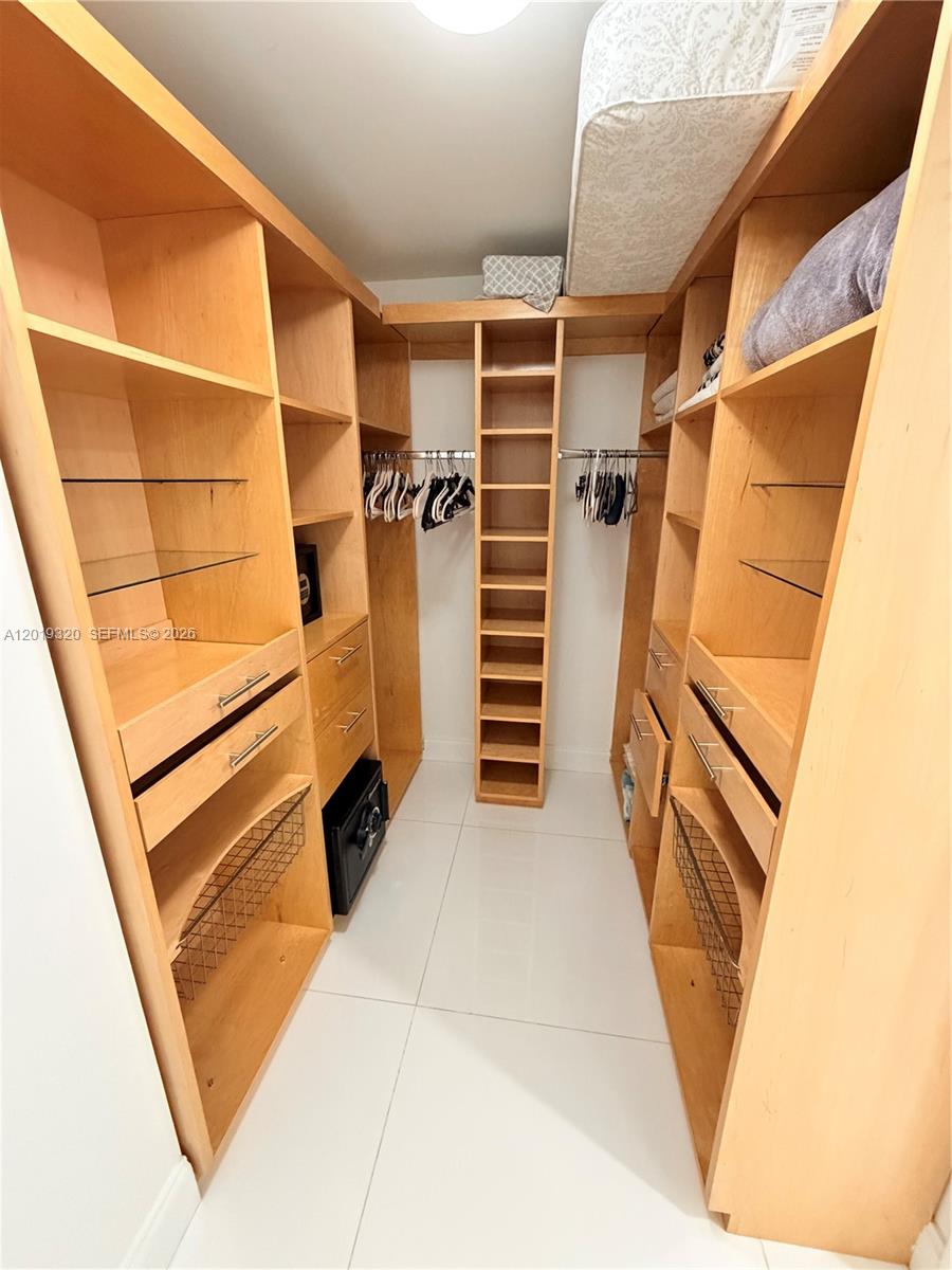 3002 3 / 3 1841 sq. ft. $ 2026-05-14 0 Photo