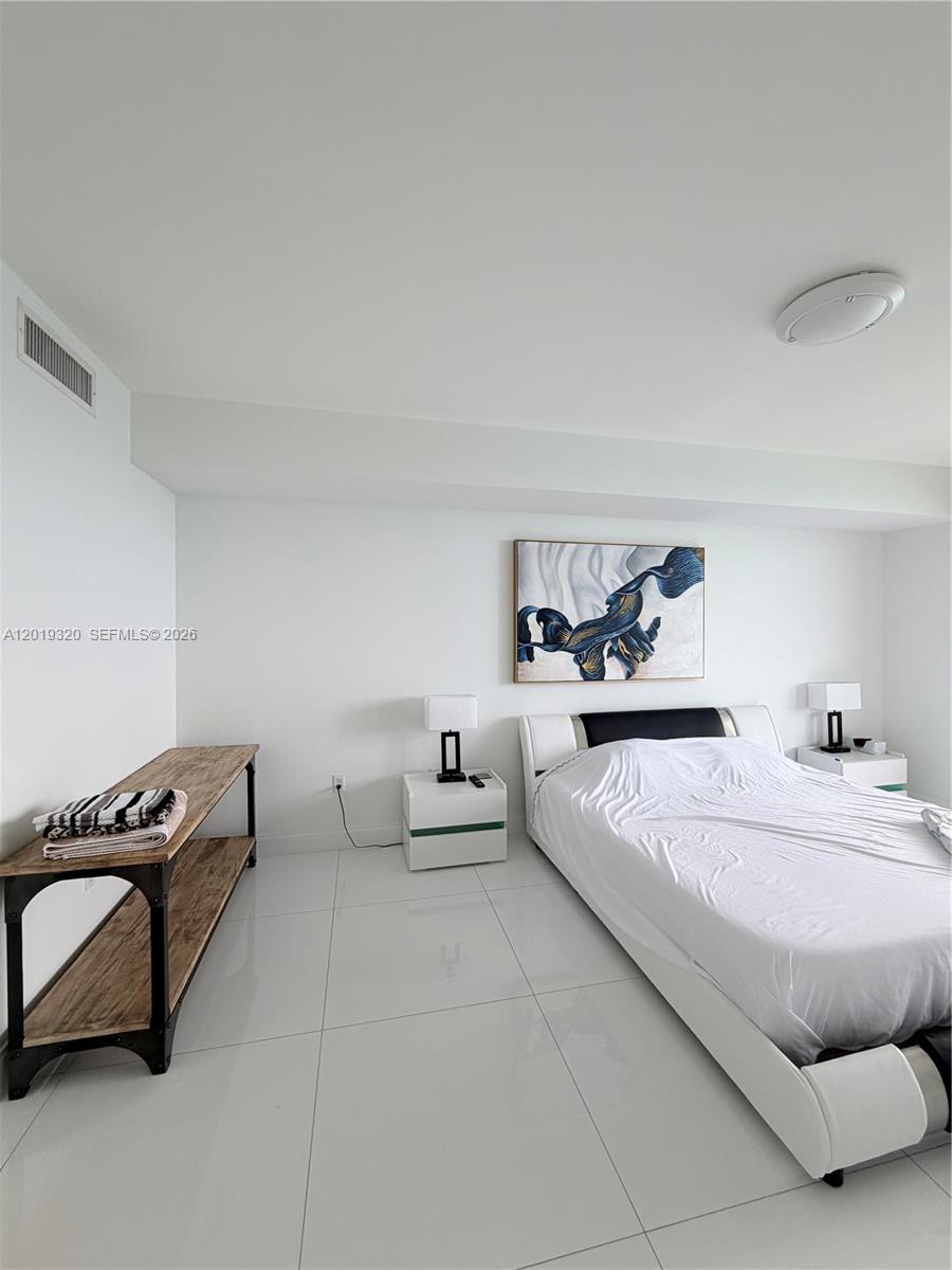 3002 3 / 3 1841 sq. ft. $ 2026-05-14 0 Photo
