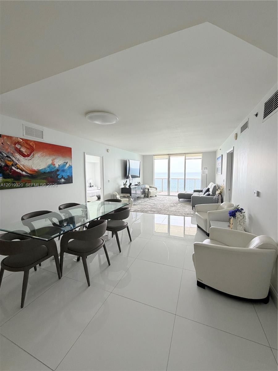 3002 3 / 3 1841 sq. ft. $ 2026-05-14 0 Photo
