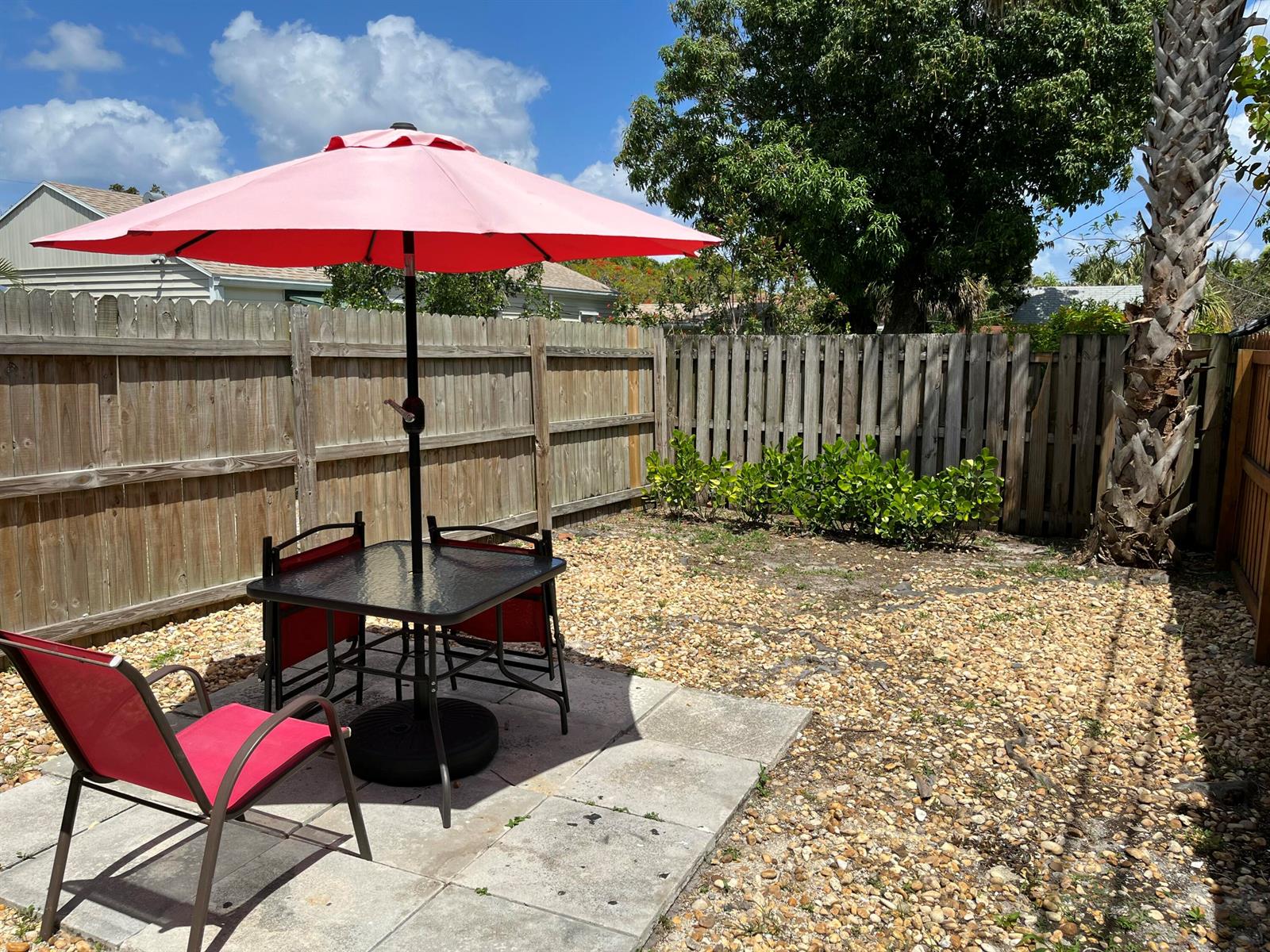   / 0 1170 sq. ft. $ 2026-06-22 0 foto