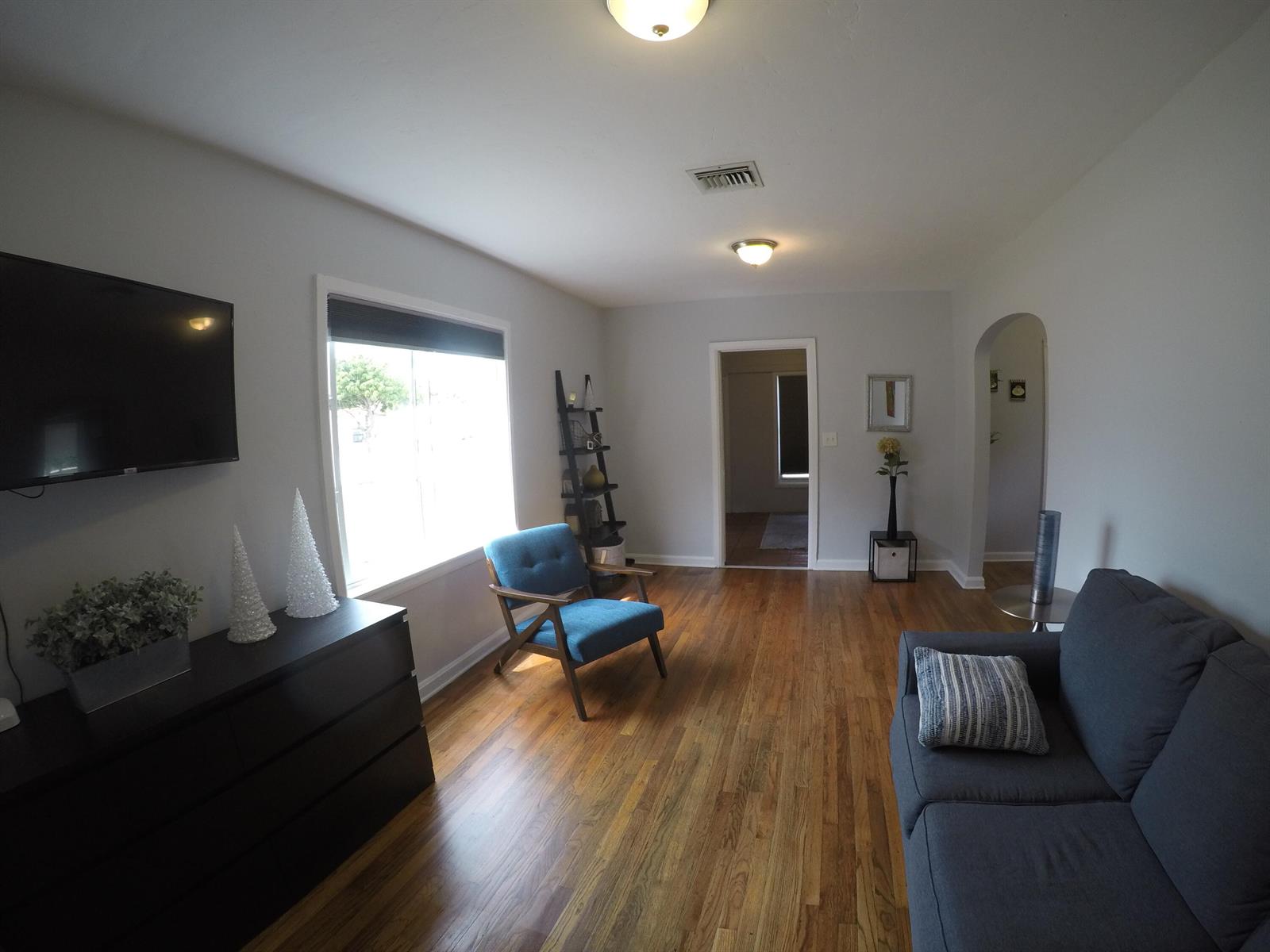   / 0 1170 sq. ft. $ 2026-06-22 0 foto