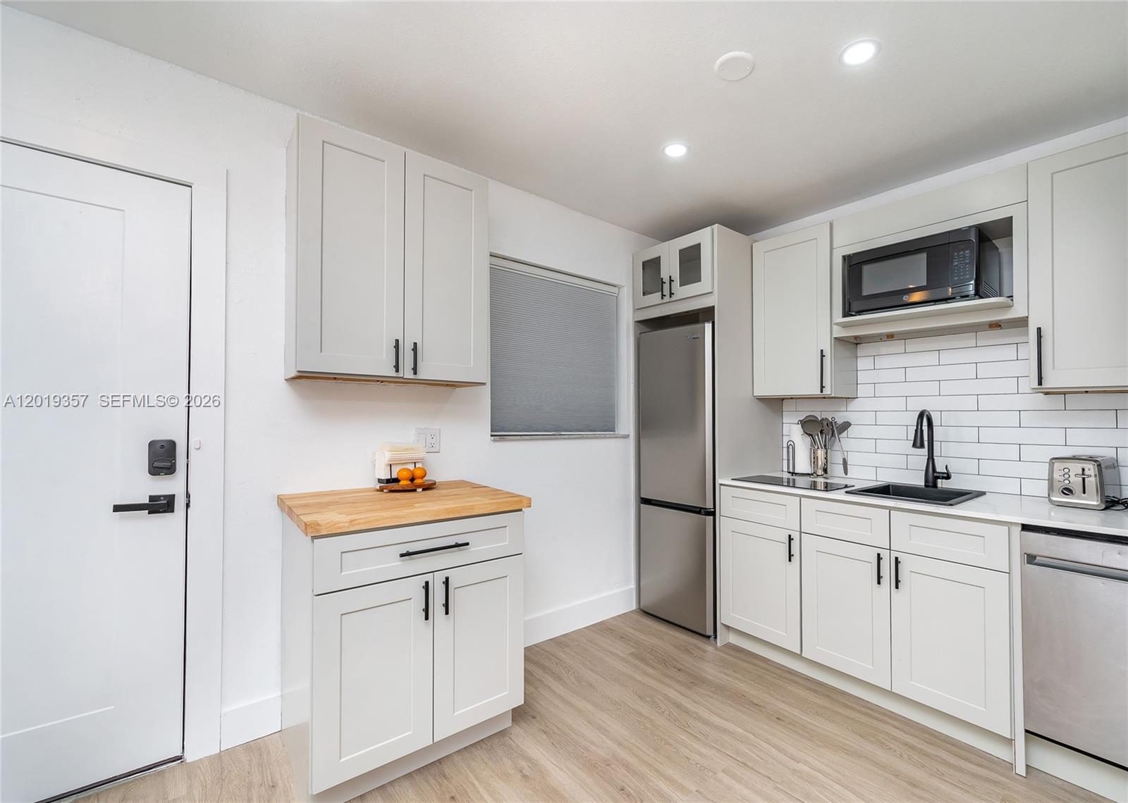 See details / 2244 sq. ft. $ 2026-05-14 0 Photo