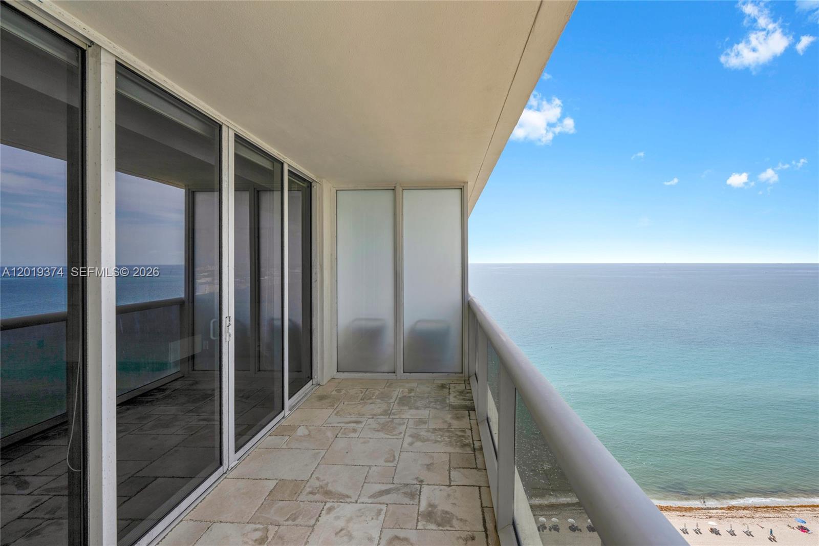 2705 1 / 1 811 sq. ft. $ 2026-05-14 0 Photo