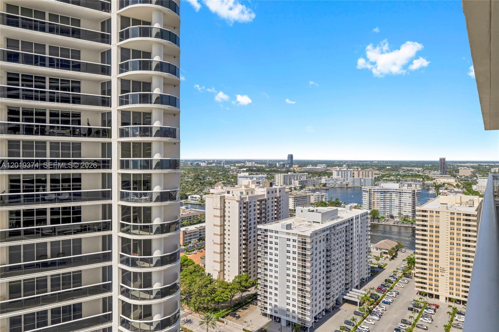 2705 1 / 1 811 sq. ft. $ 2026-05-14 0 Photo
