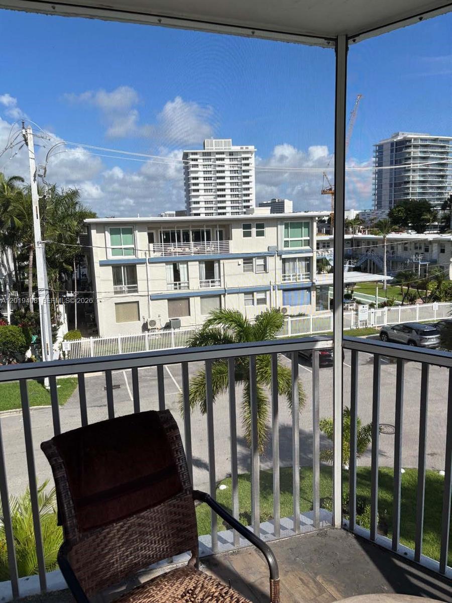 Ver detalles 301 2 / 2 1473 sq. ft. $ 2026-05-14 0 foto
