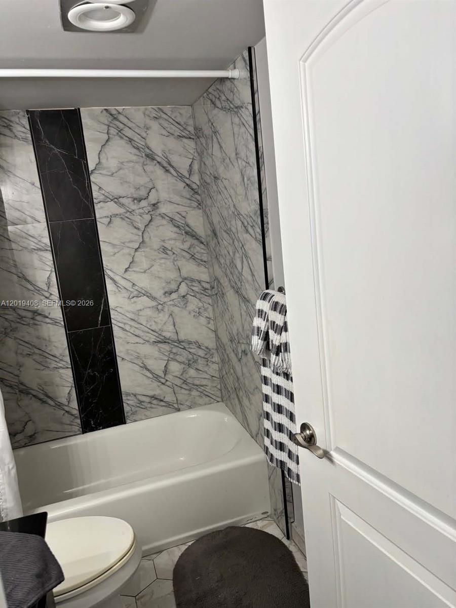 Ver detalles 301 2 / 2 1473 sq. ft. $ 2026-05-14 0 foto