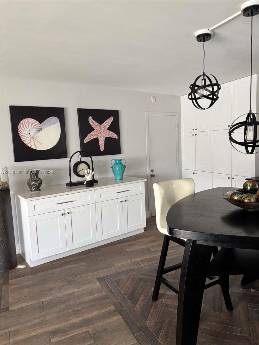 Ver detalles 301 2 / 2 1473 sq. ft. $ 2026-05-14 0 foto