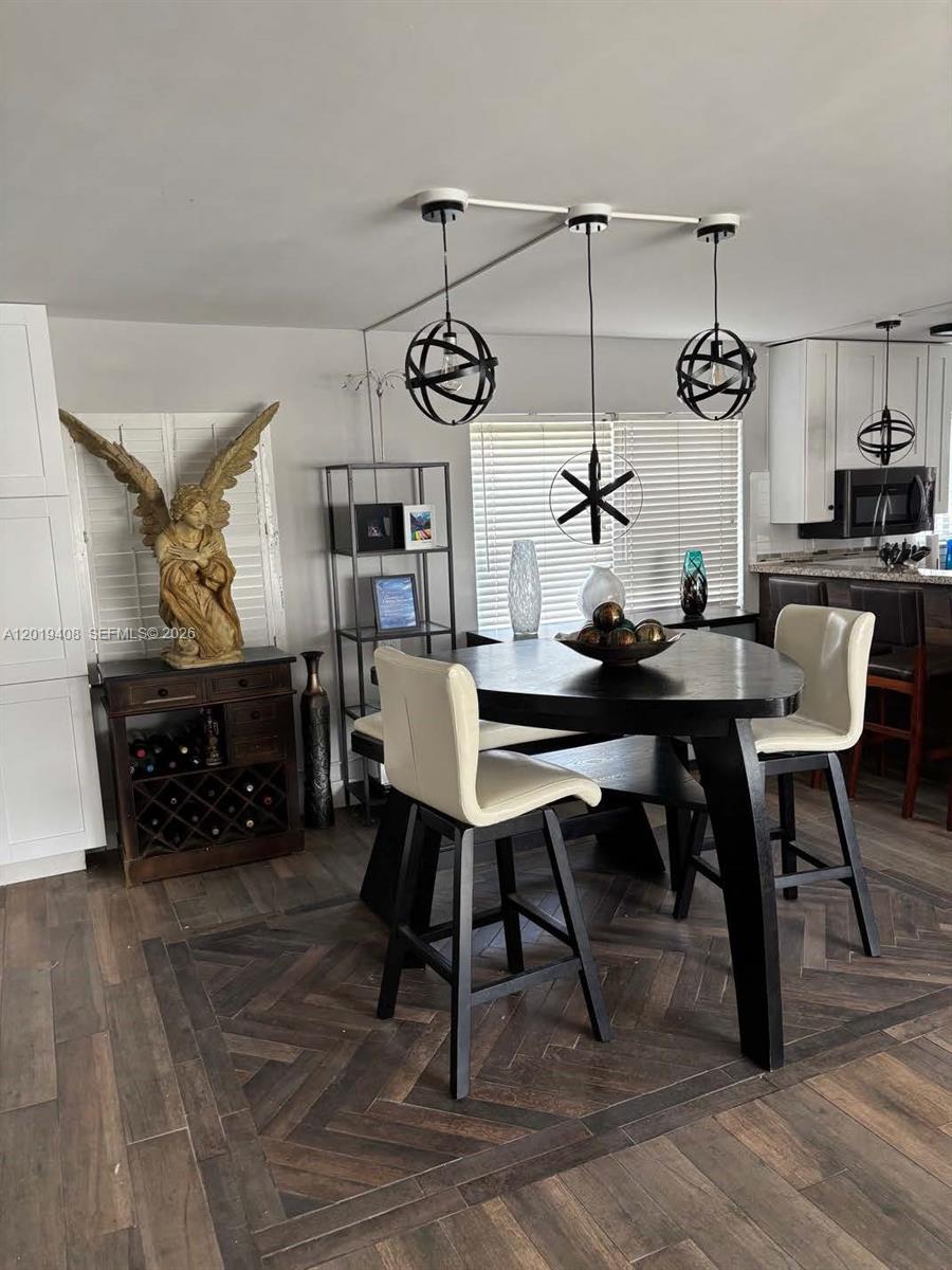 Ver detalles 301 2 / 2 1473 sq. ft. $ 2026-05-14 0 foto