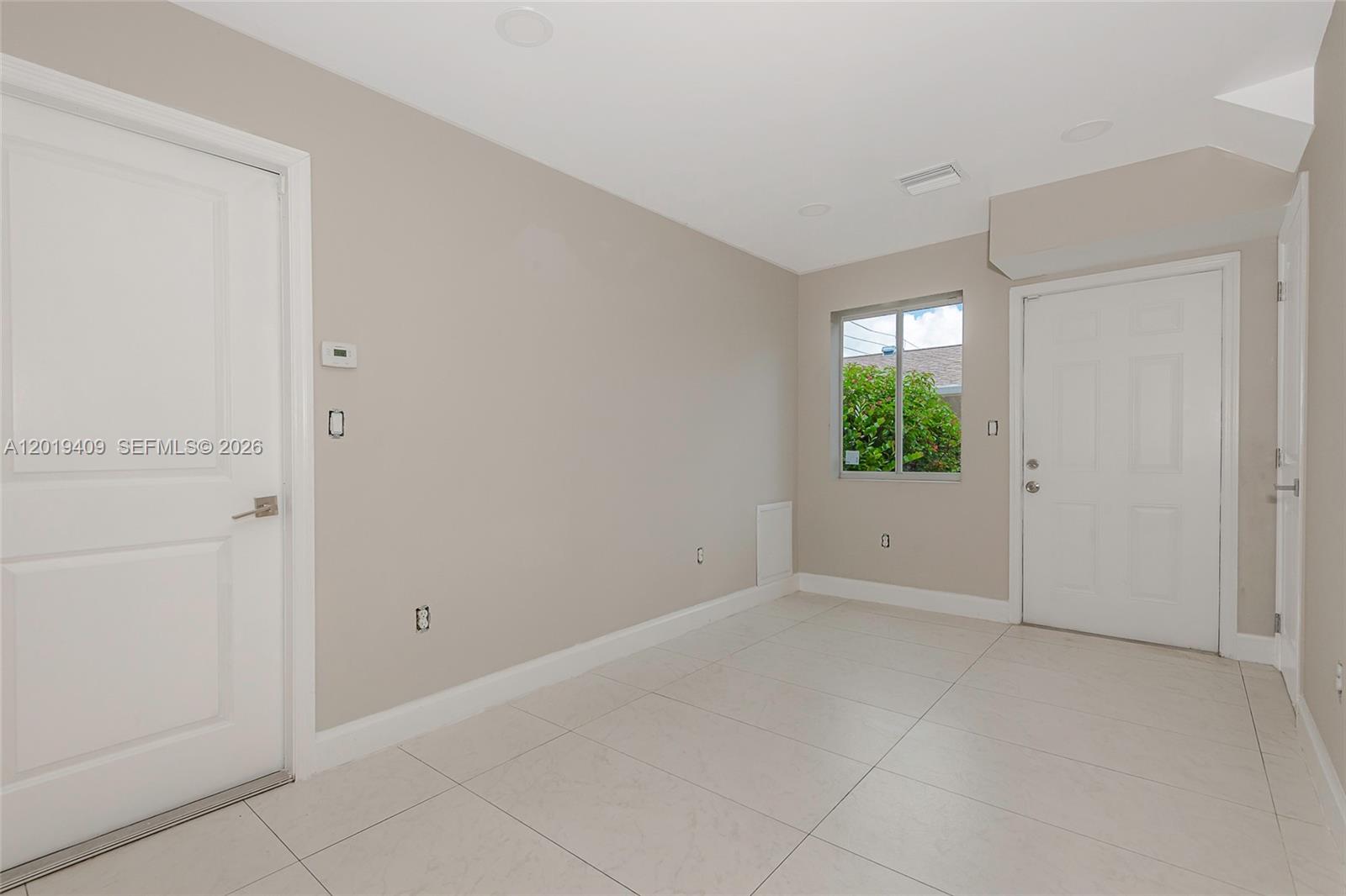  /  1032 sq. ft. $ 2026-05-19 0 Photo