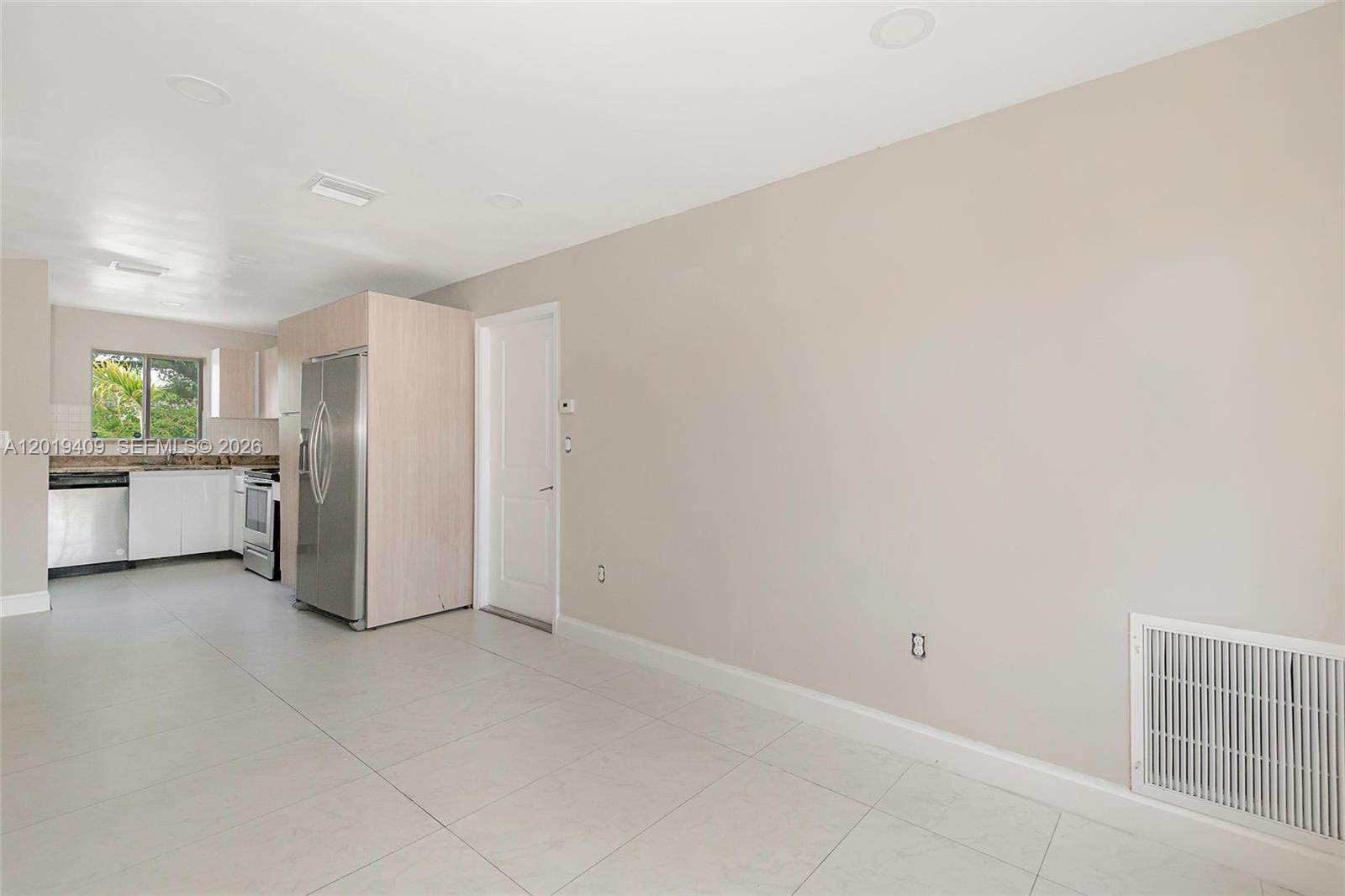   /  1032 sq. ft. $ 2026-05-19 0 Photo